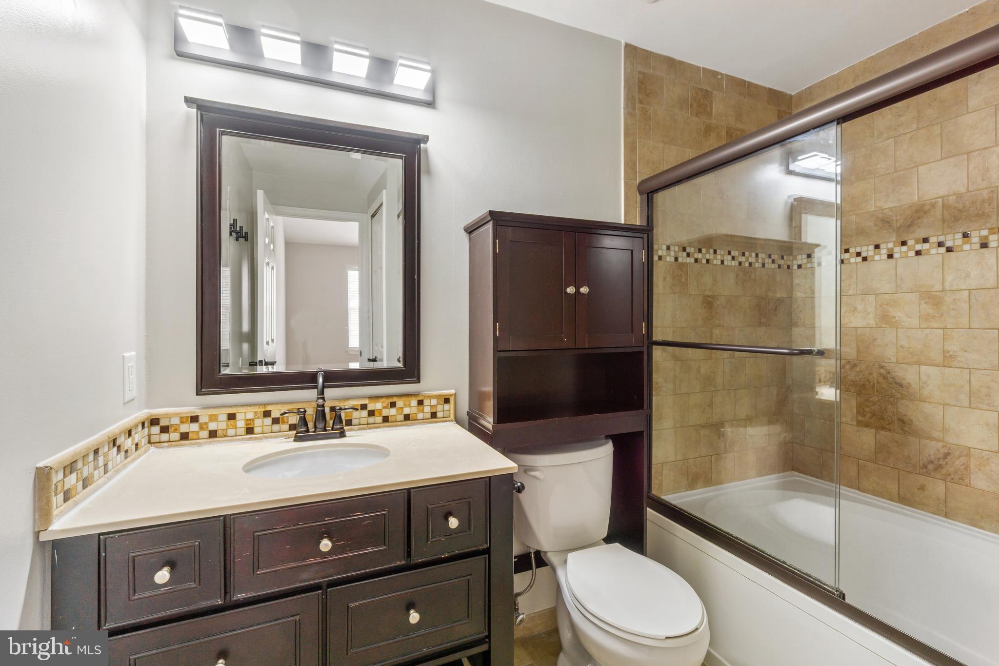 WOODLAND VILLAGE - Residential