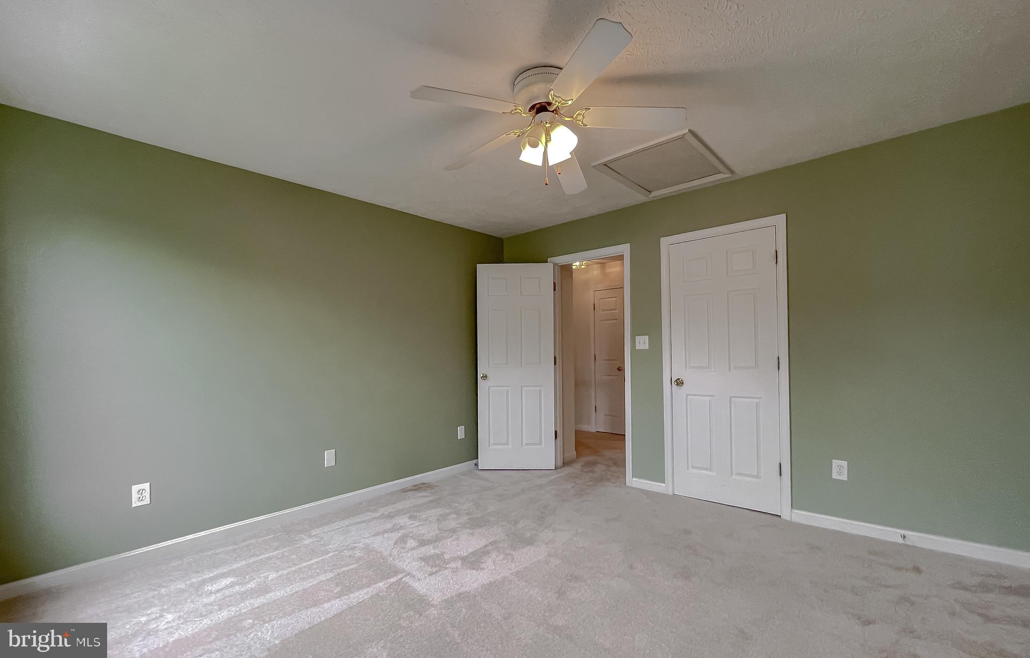 GREENBRIER - Residential Lease