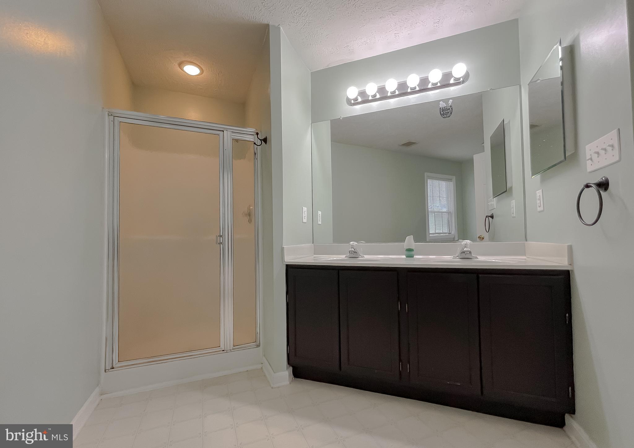 GREENBRIER - Residential Lease