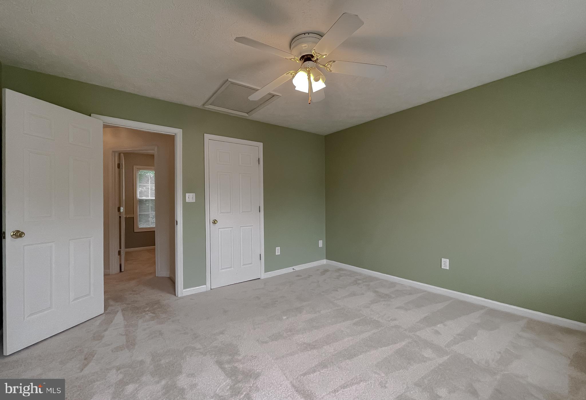 GREENBRIER - Residential Lease