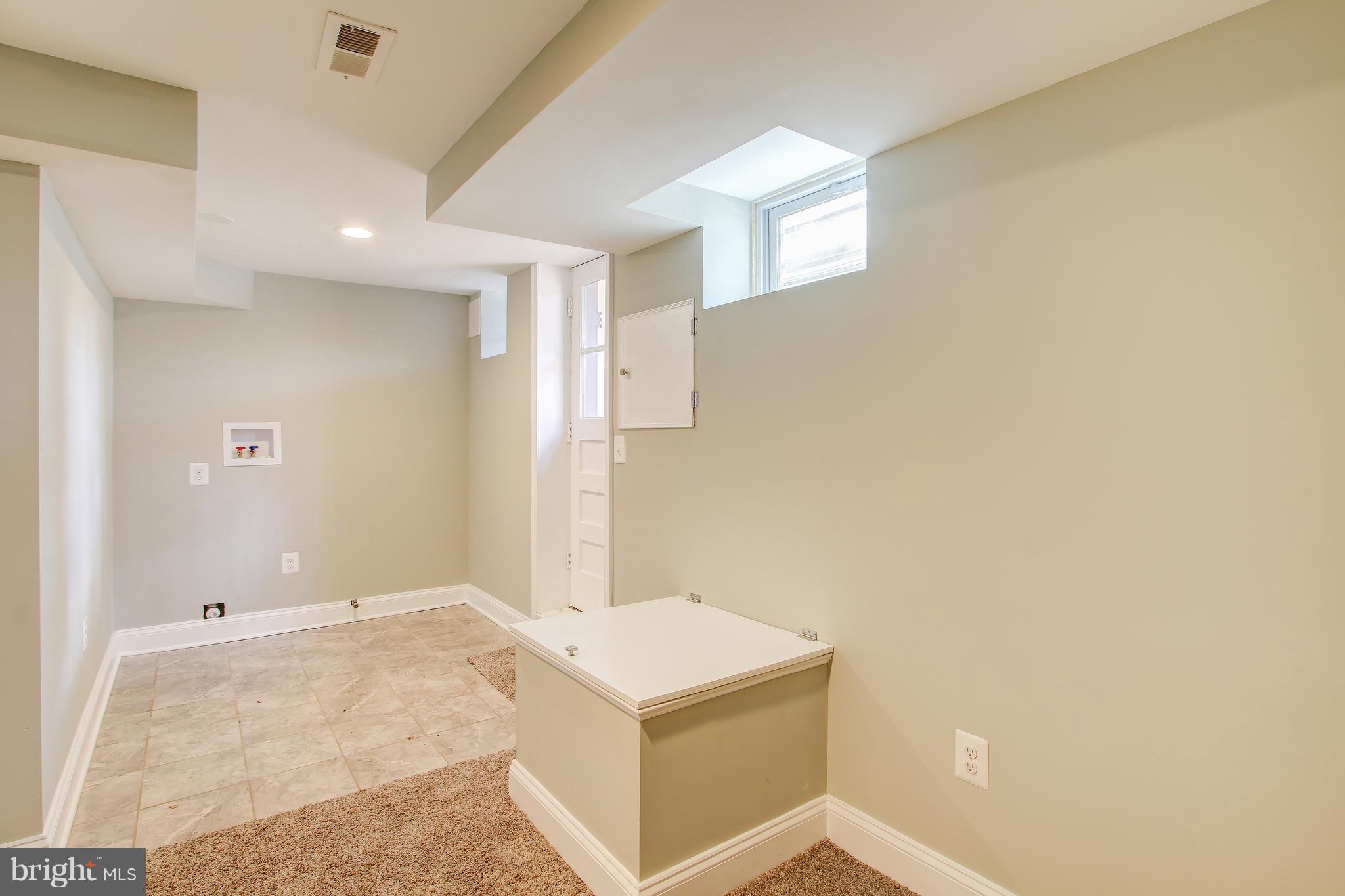 FREDERICK HEIGHTS - Residential Lease