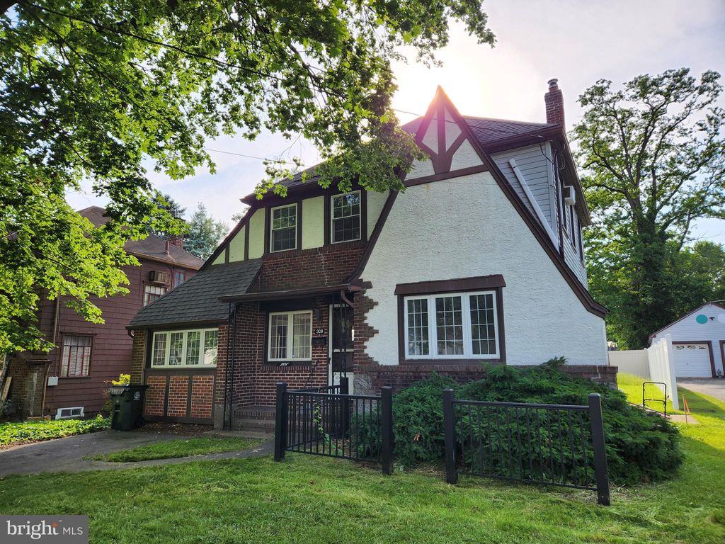 Photo of 308 Hastings Avenue #125, WALLINGFORD, PA 19086 (MLS # PADE2098160)