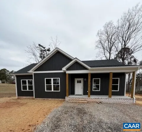 615 Oakleigh Ave, Appomattox, VA MLS: 672521