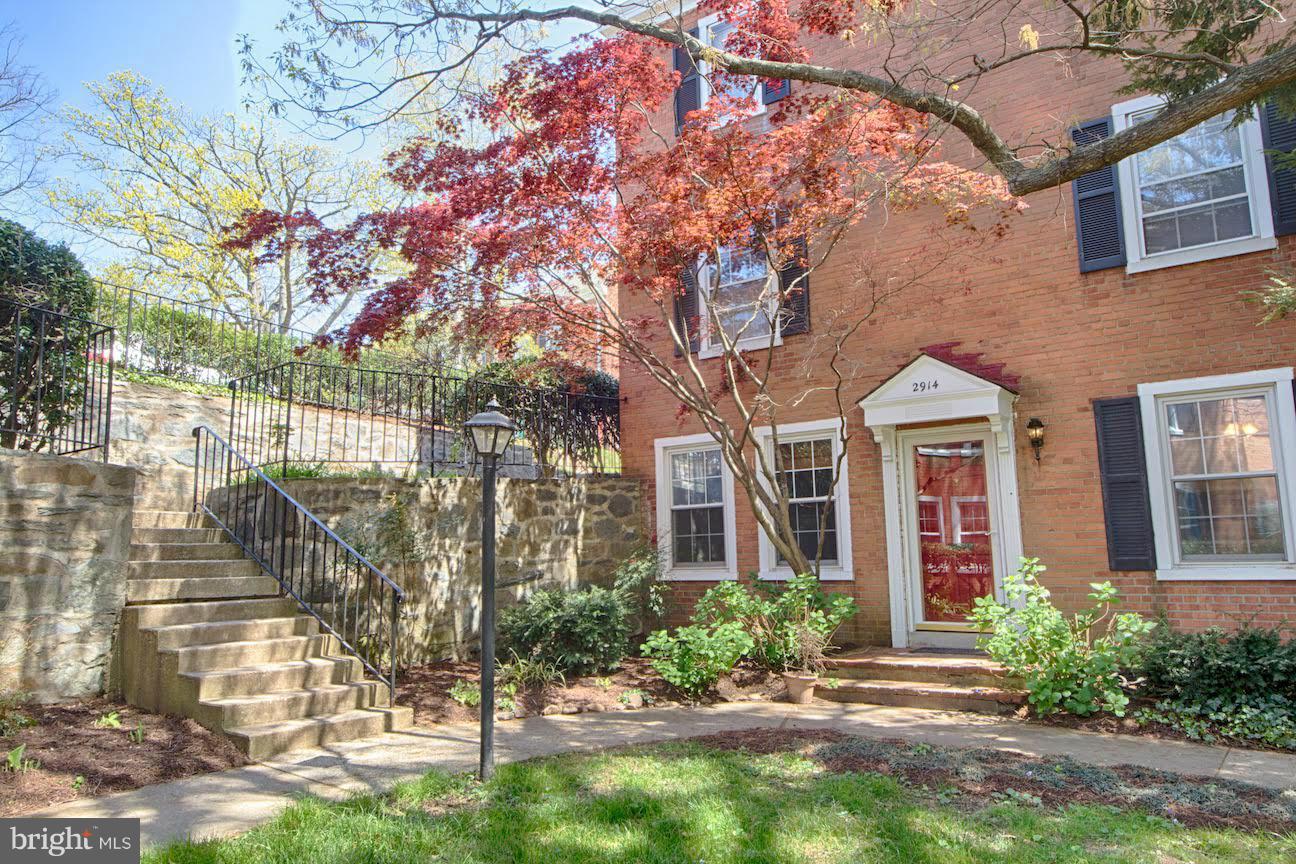 FAIRLINGTON VILLAGE - Residential