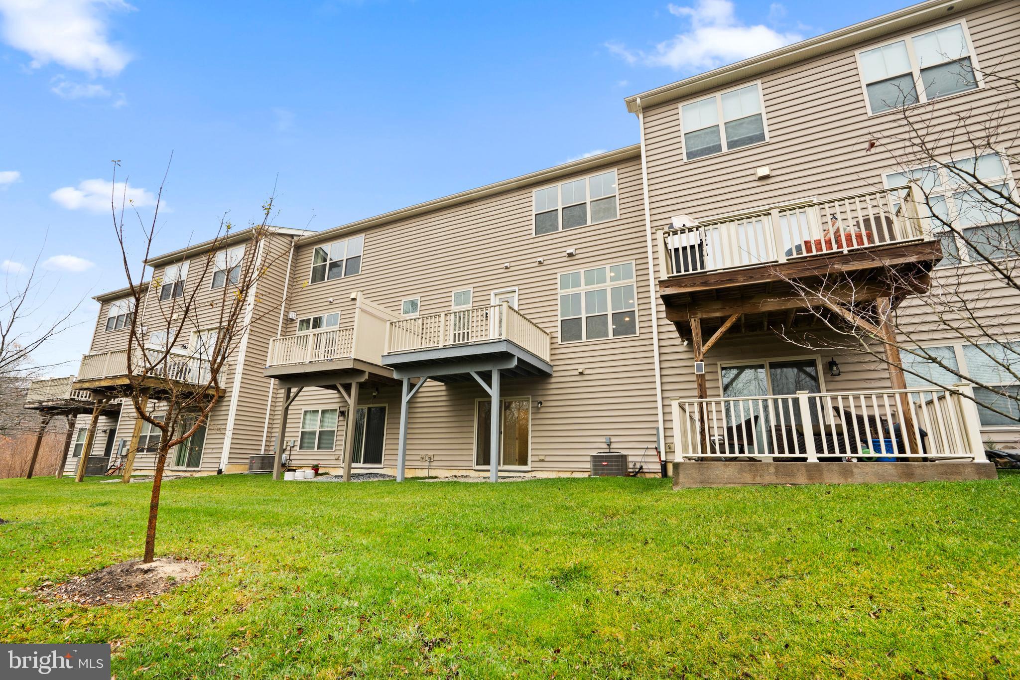 WALNUT WALK - Residential