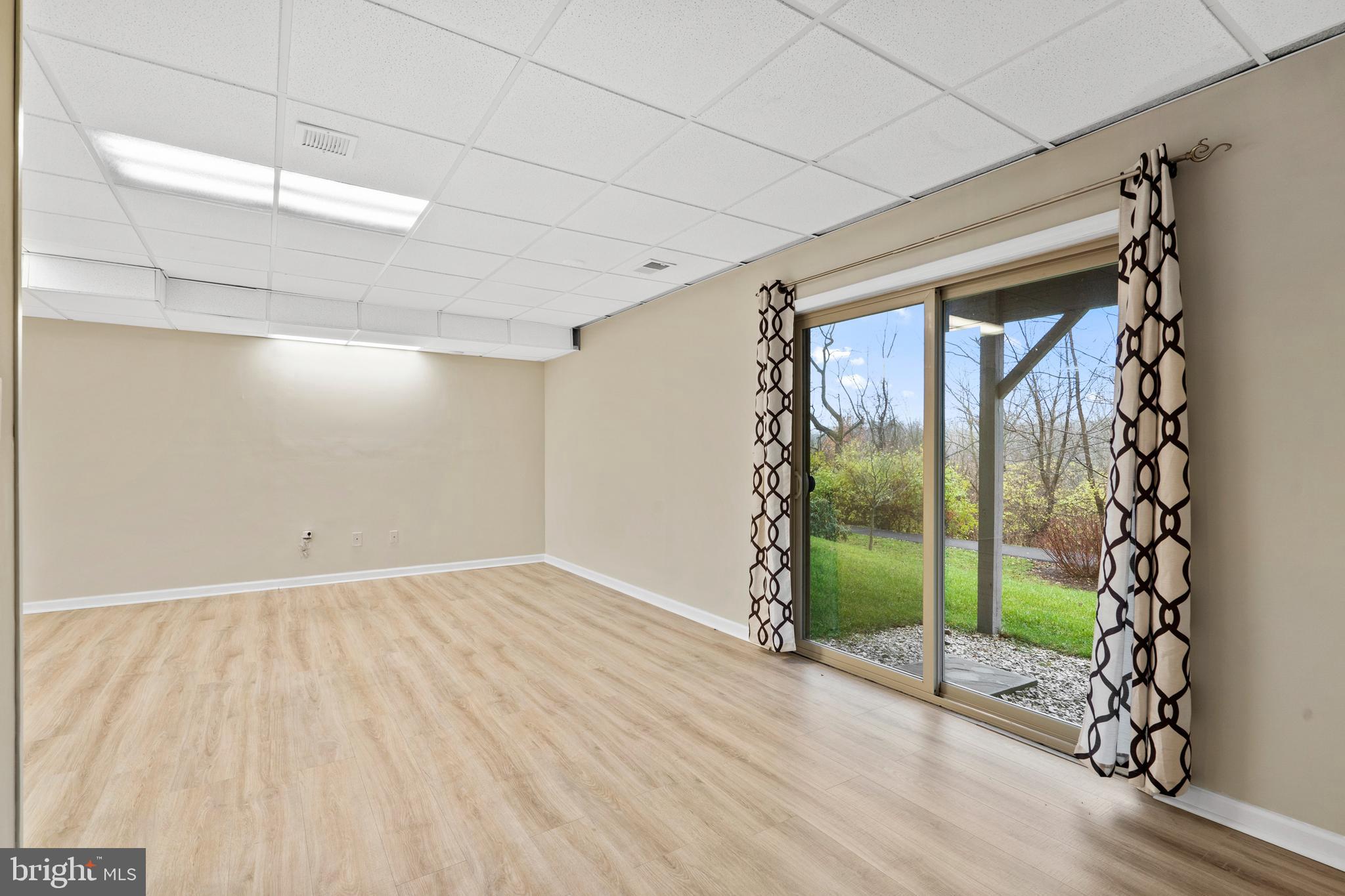 WALNUT WALK - Residential