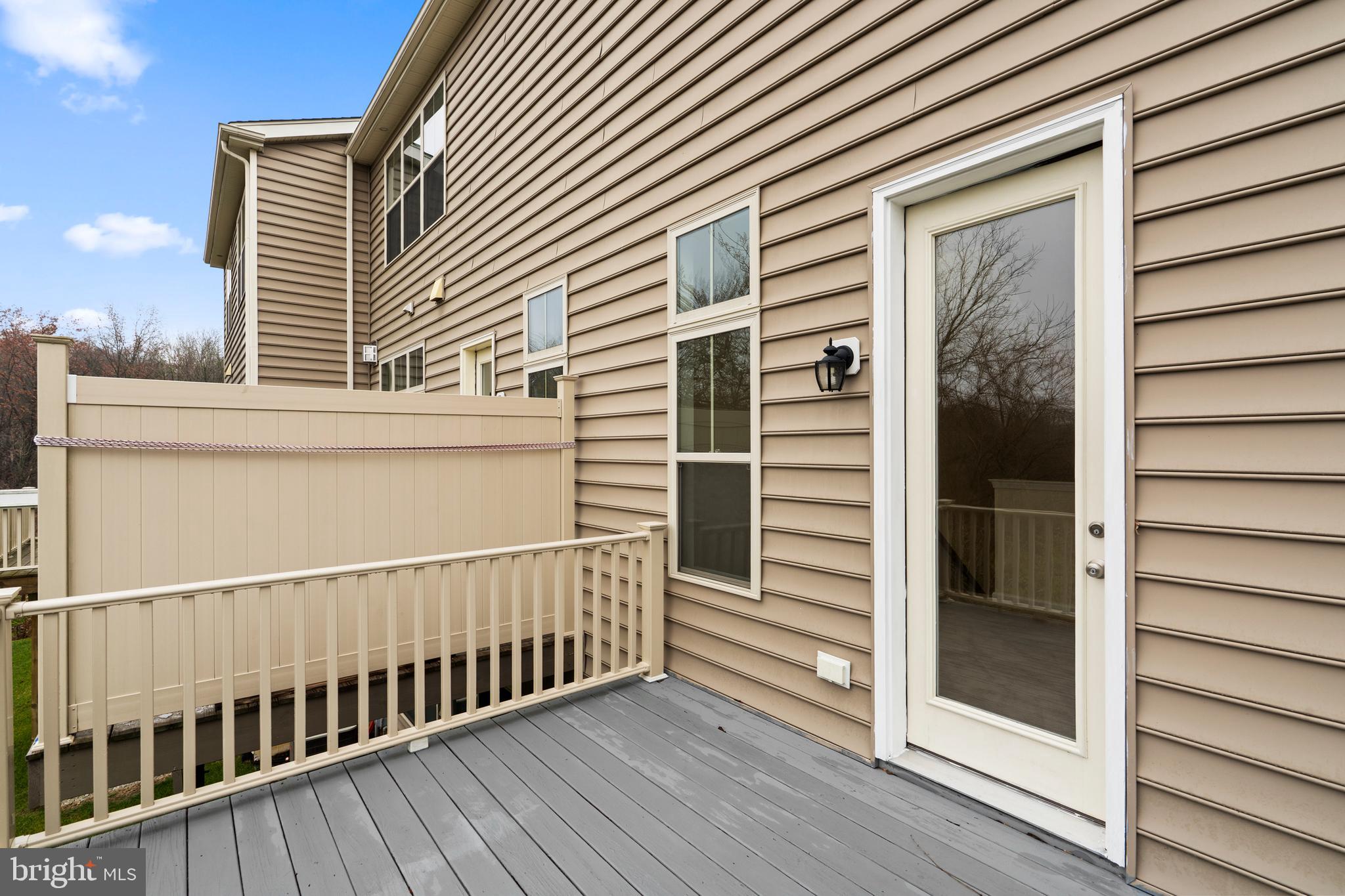 WALNUT WALK - Residential