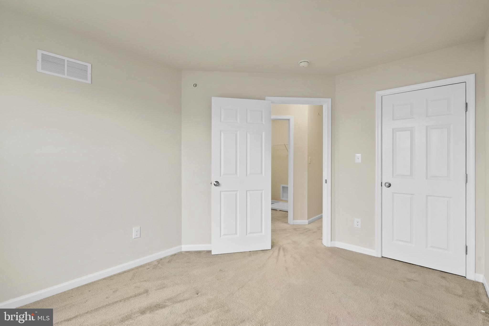 WALNUT WALK - Residential