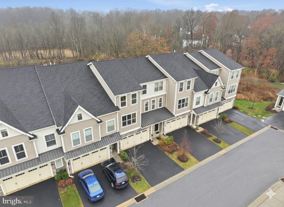 WALNUT WALK - Residential