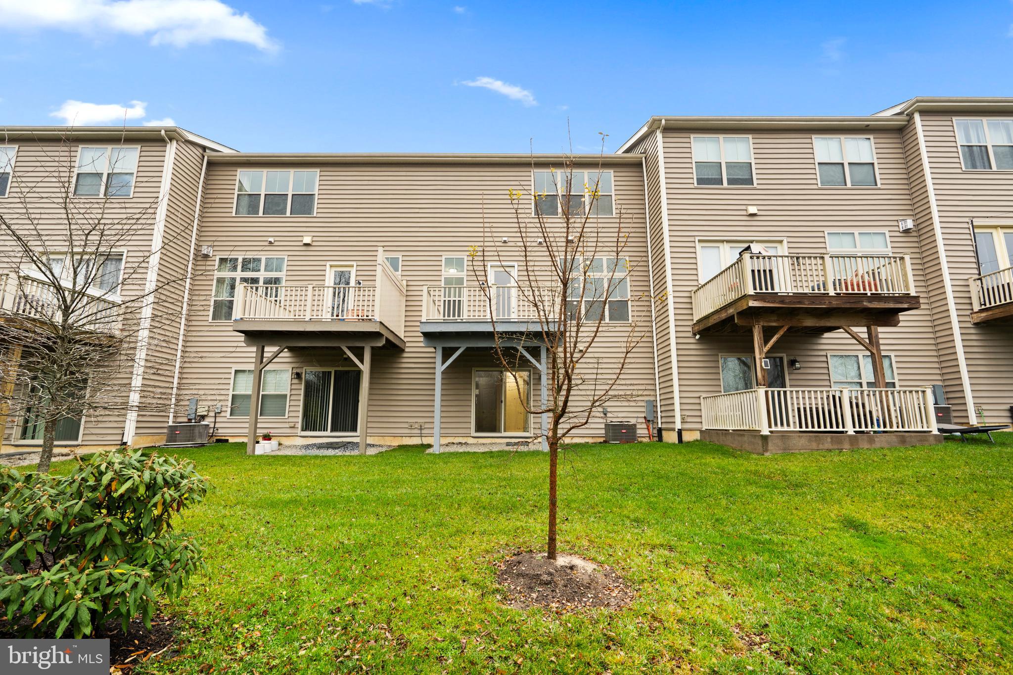 WALNUT WALK - Residential