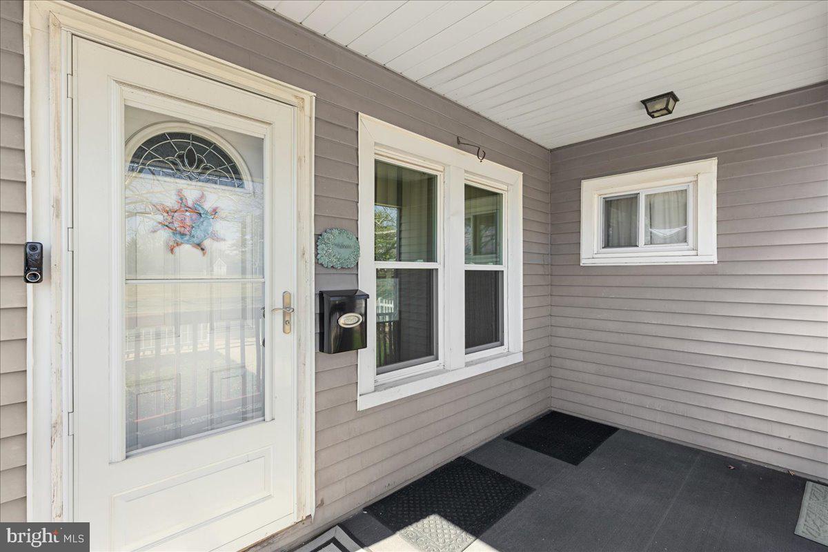 21 BUTTONWOOD DRIVE