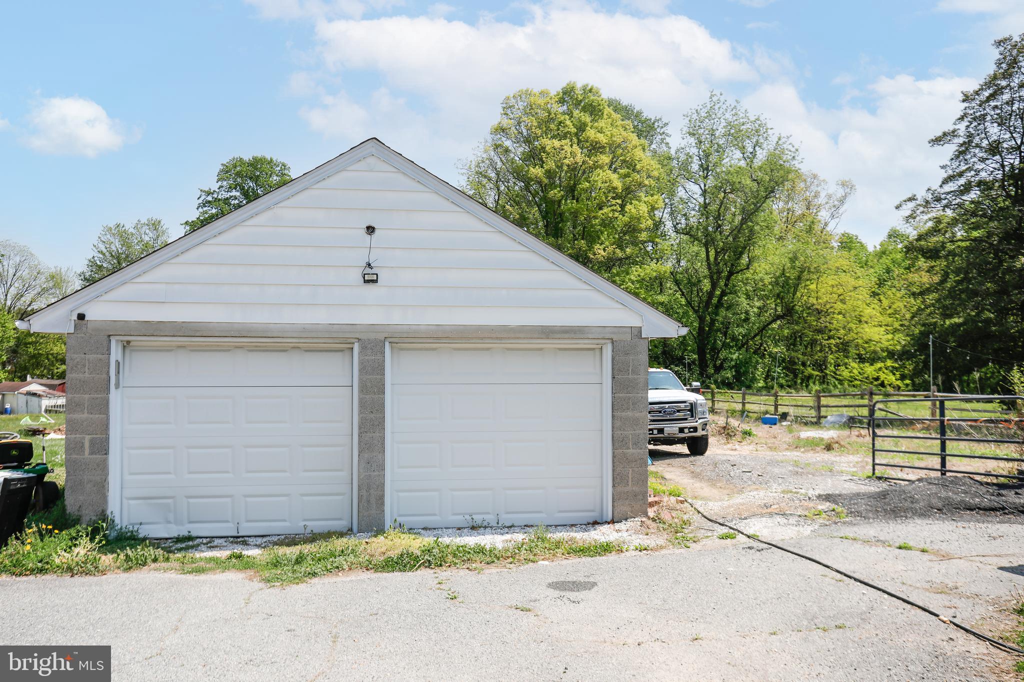 PERRYVILLE - Residential