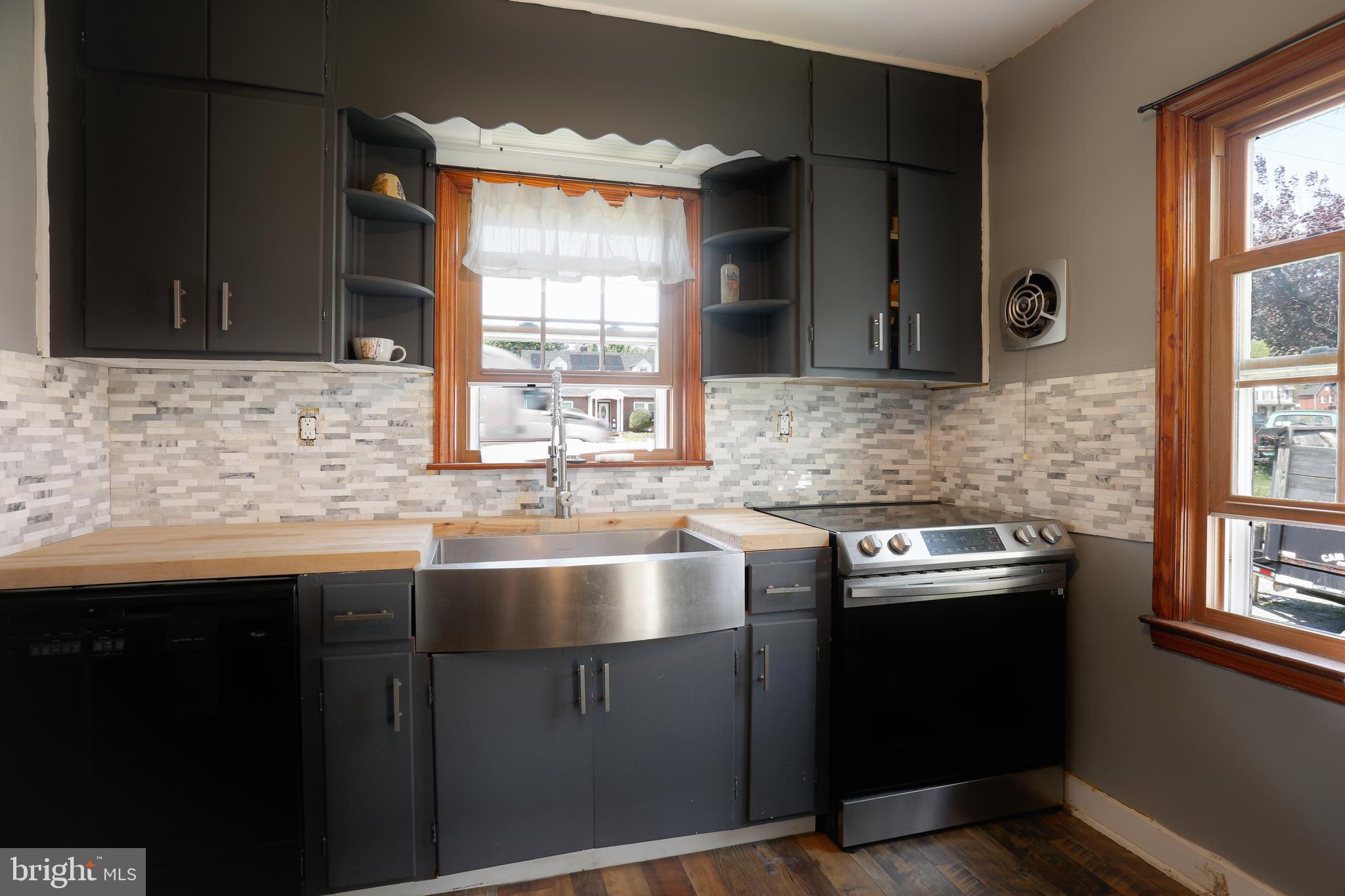 PERRYVILLE - Residential