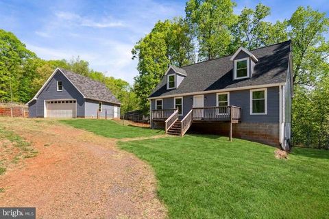 Homes For Sale - 10485 Cedar Hill Road<br/> Orange County, GORDONSVILLE, VA 22942