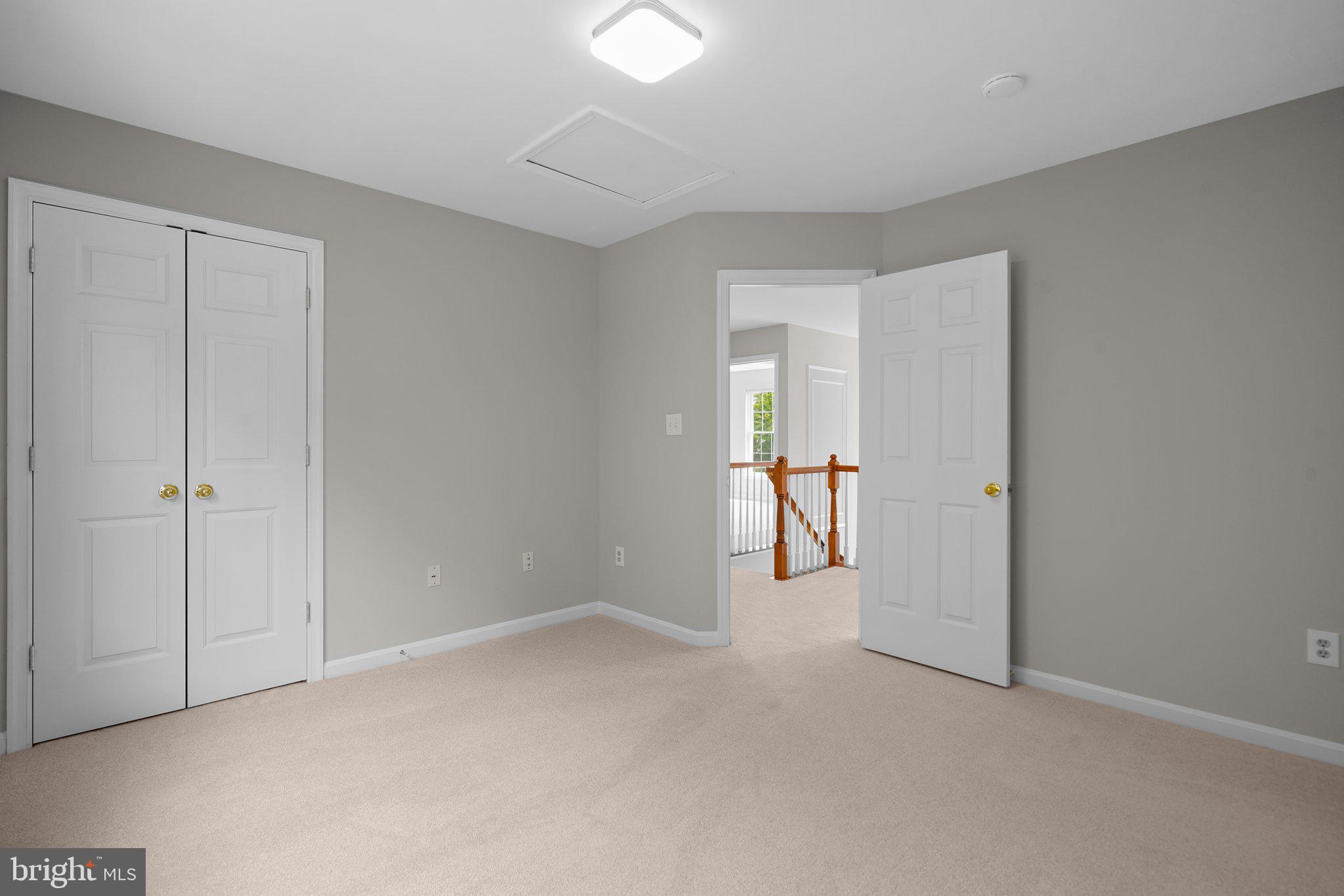 KINGSVIEW VILLAGE - Residential