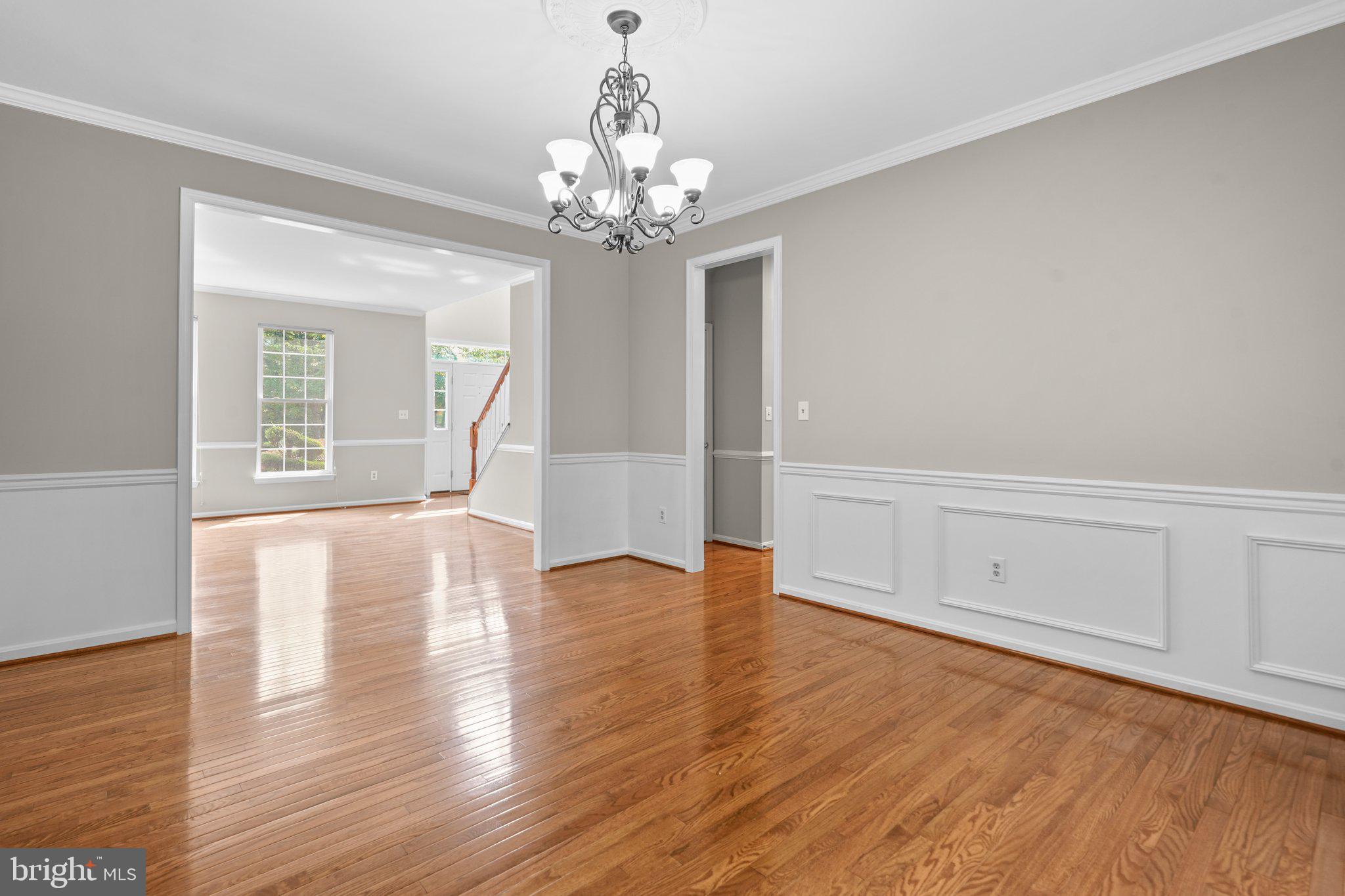 KINGSVIEW VILLAGE - Residential