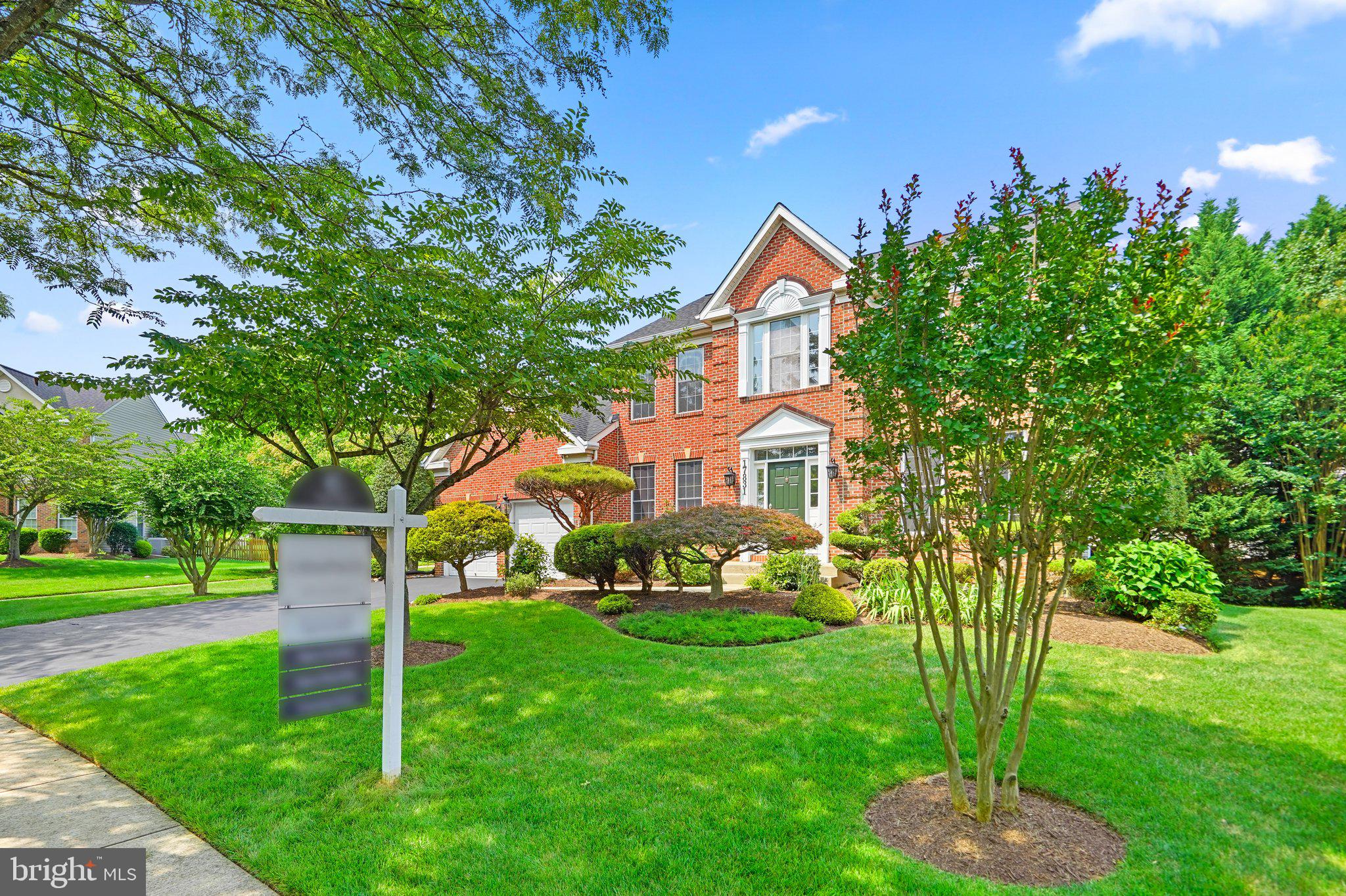 KINGSVIEW VILLAGE - Residential