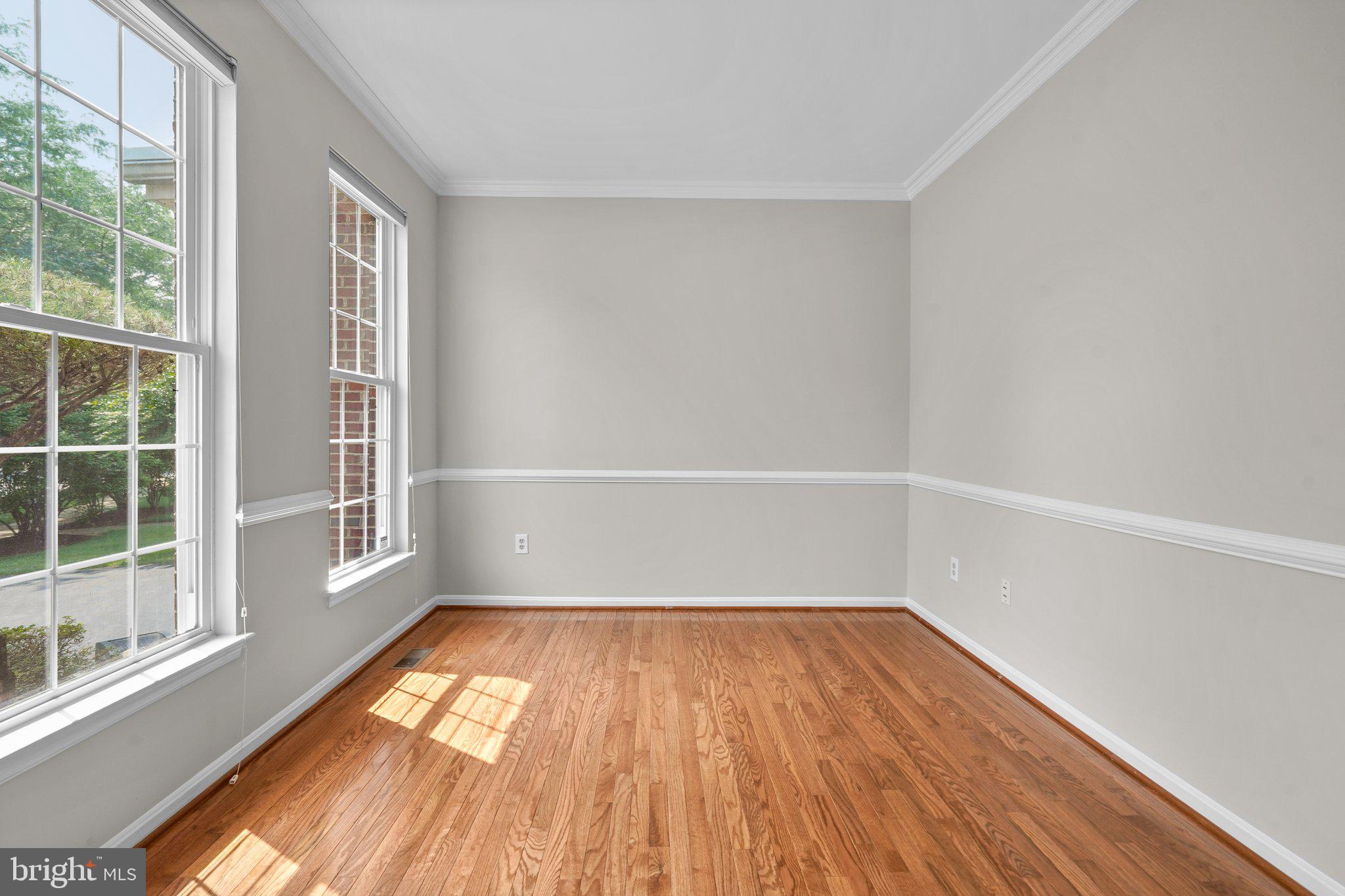 KINGSVIEW VILLAGE - Residential