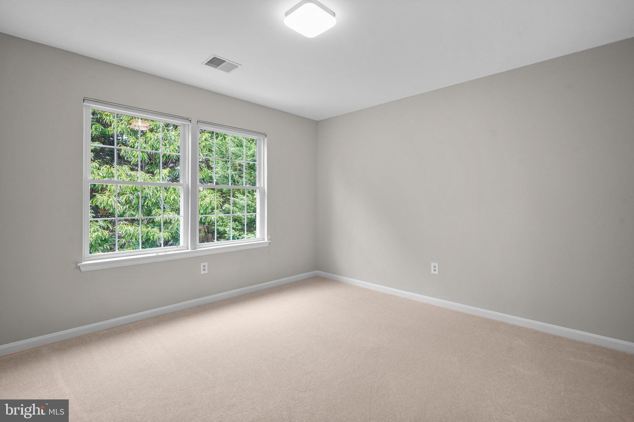 KINGSVIEW VILLAGE - Residential