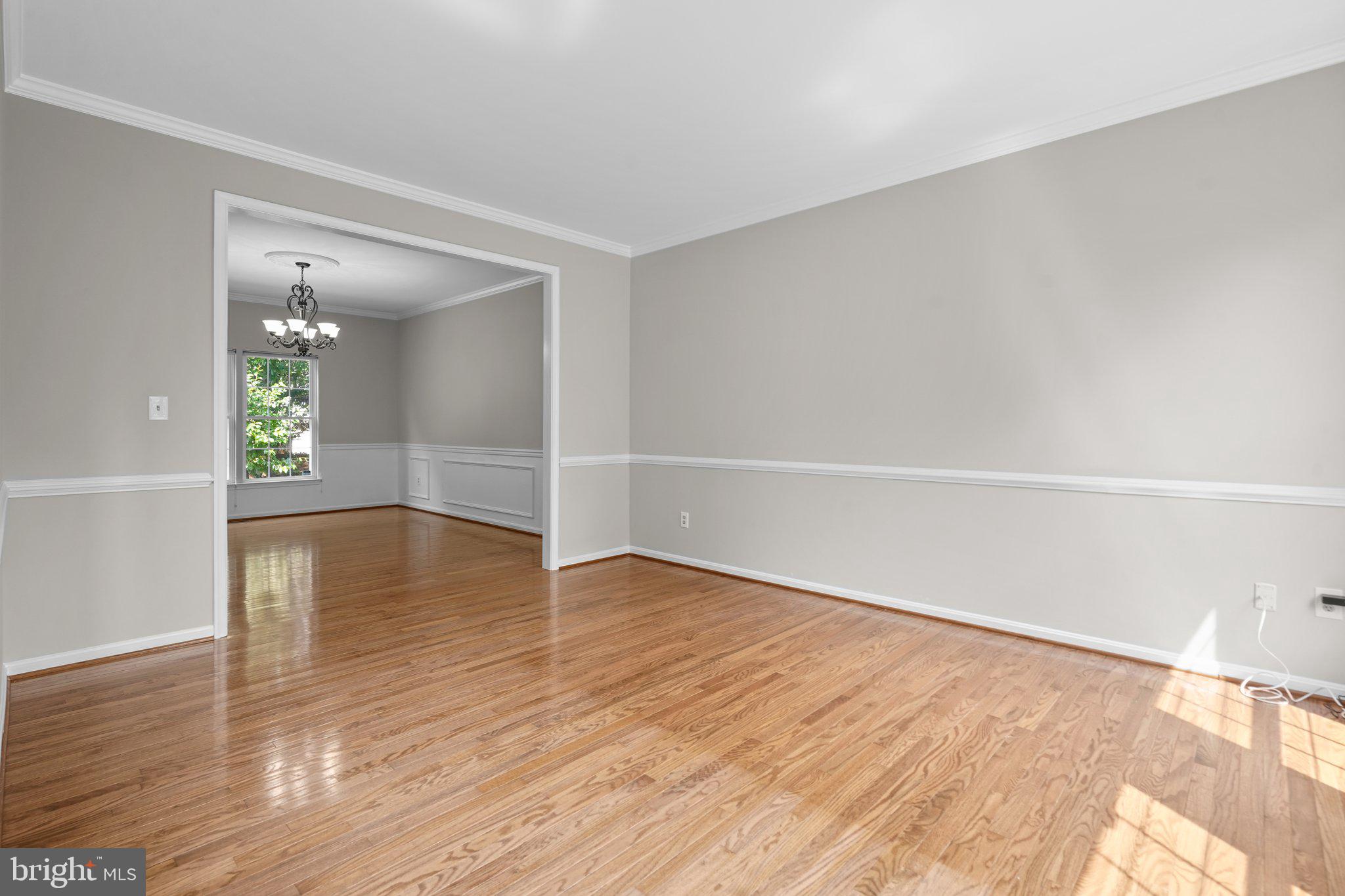 KINGSVIEW VILLAGE - Residential