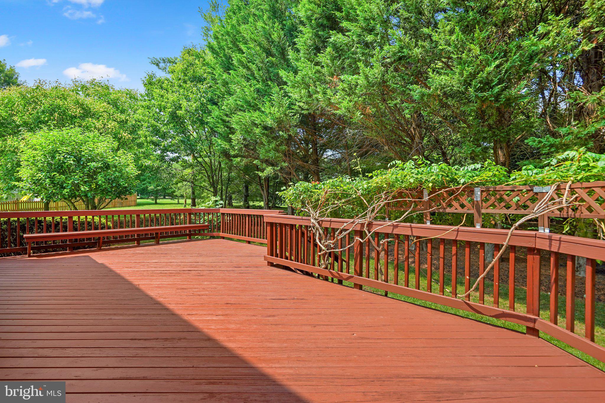 KINGSVIEW VILLAGE - Residential