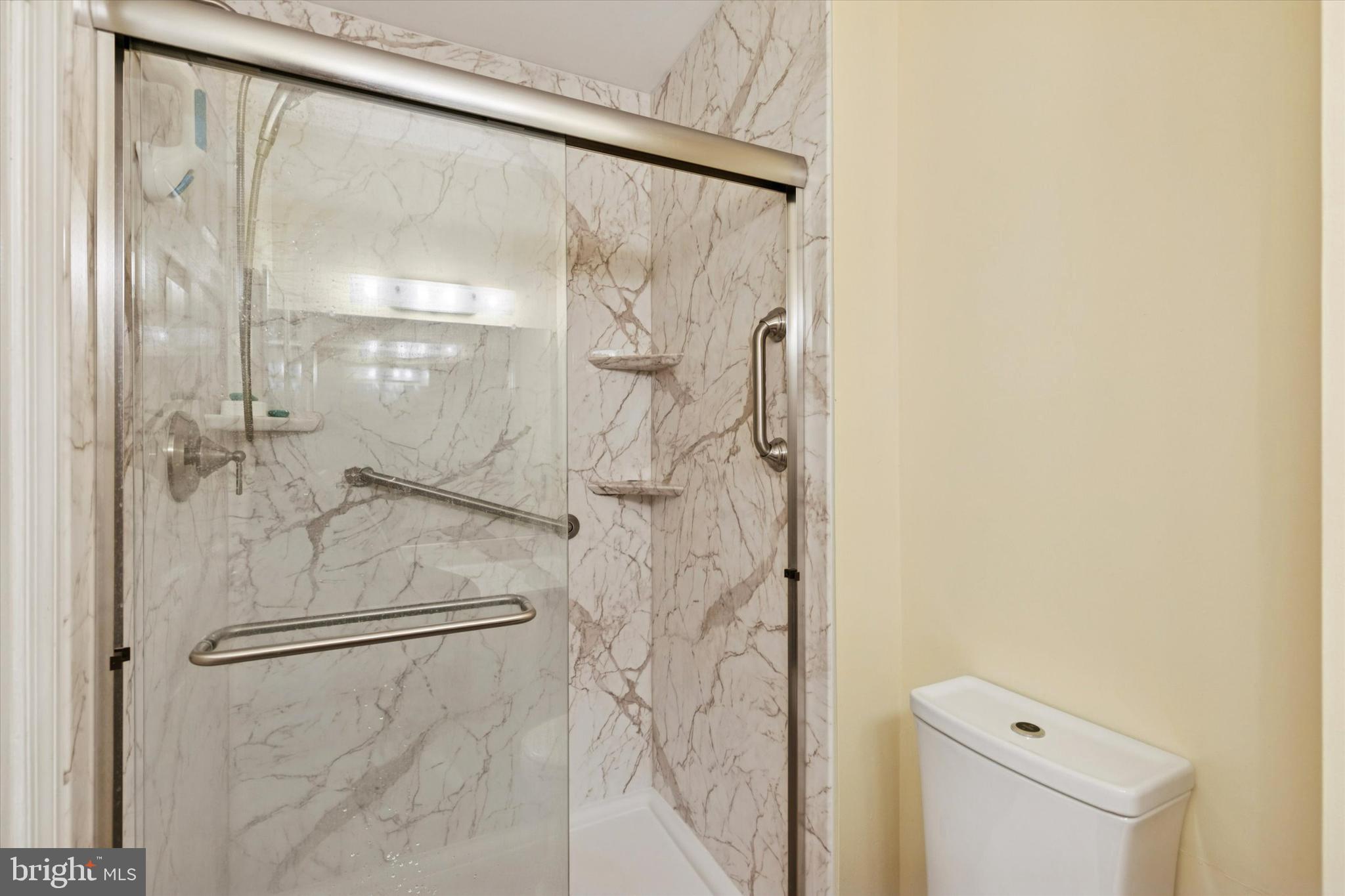 STOTESBURY TWHSE - Residential