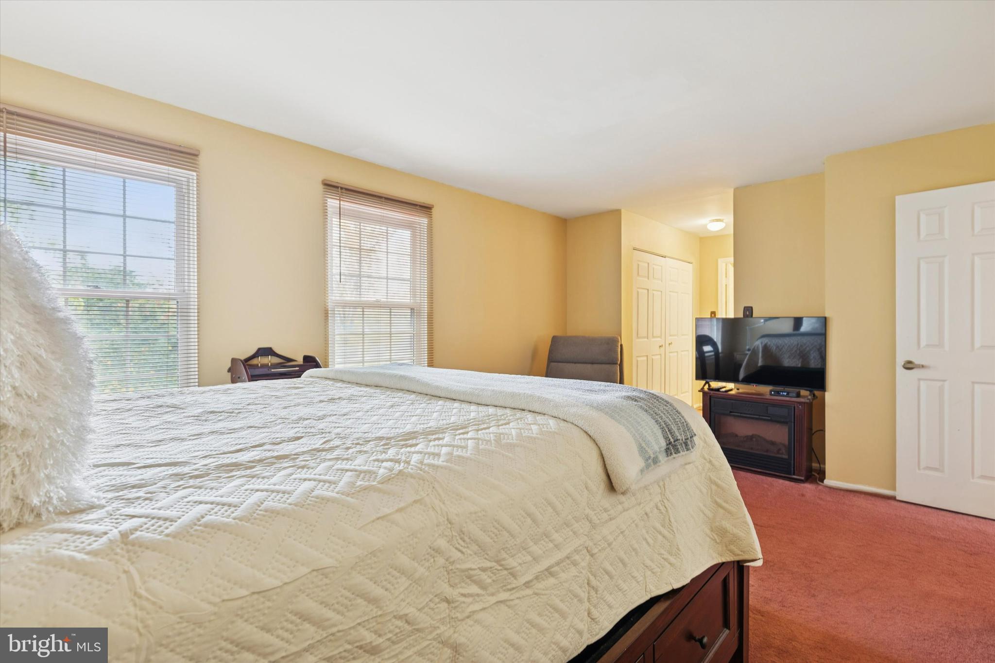 STOTESBURY TWHSE - Residential