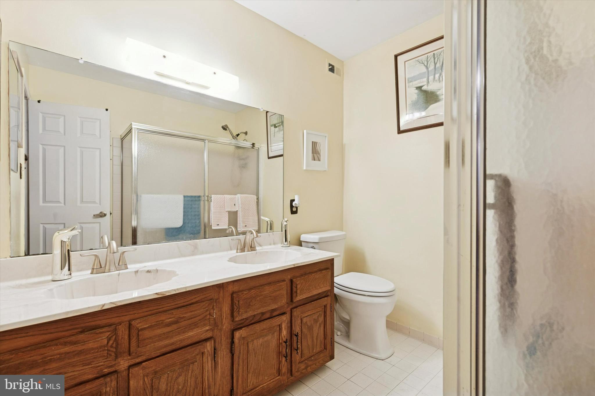 STOTESBURY TWHSE - Residential