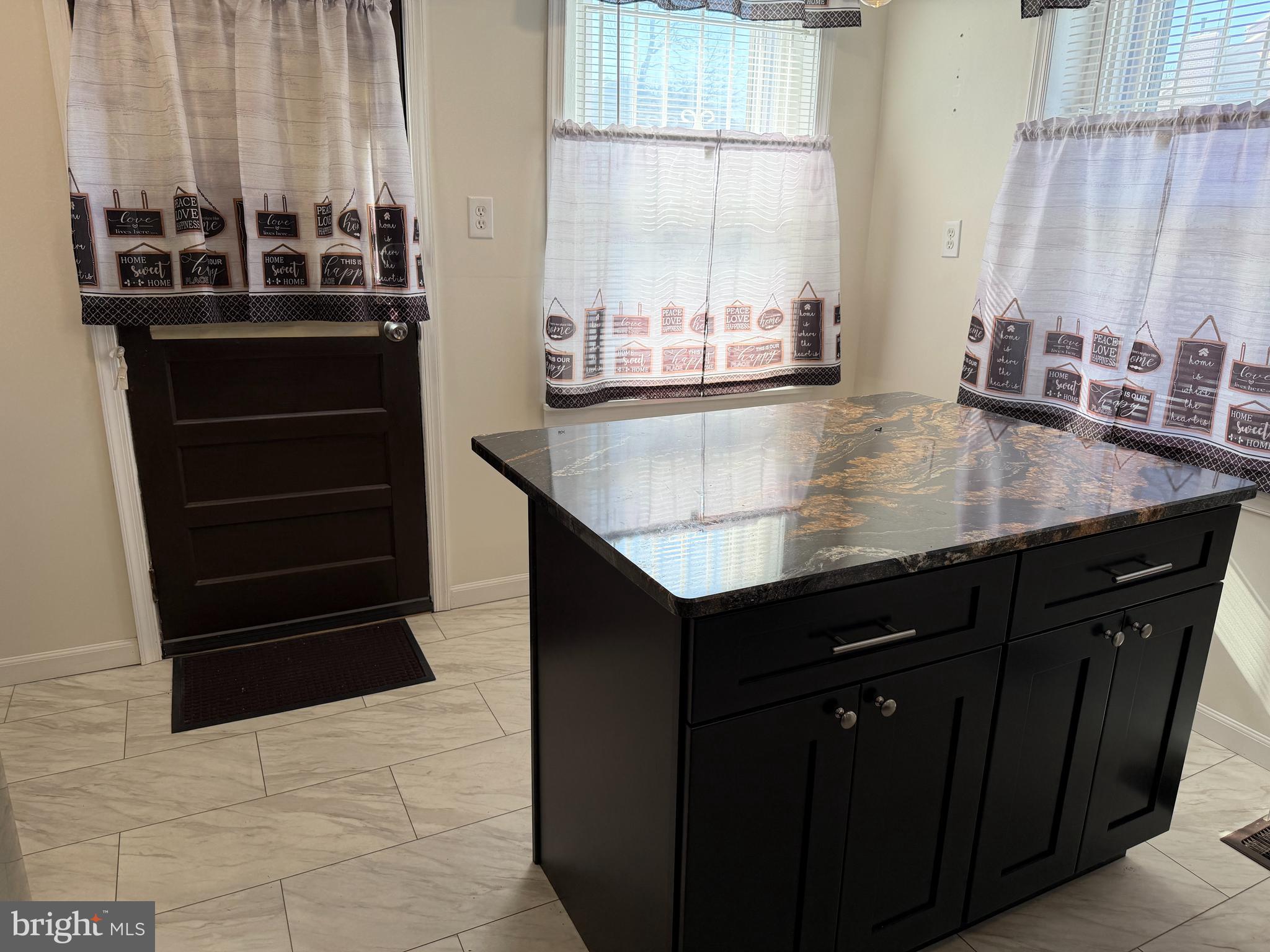 GERMANTOWN (EAST) - Residential