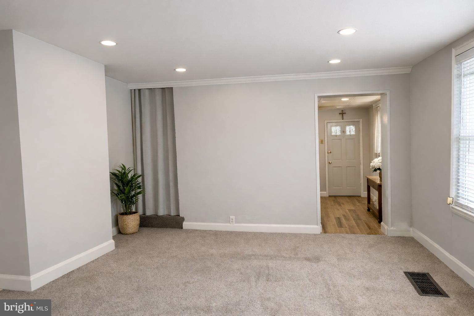 GERMANTOWN (EAST) - Residential