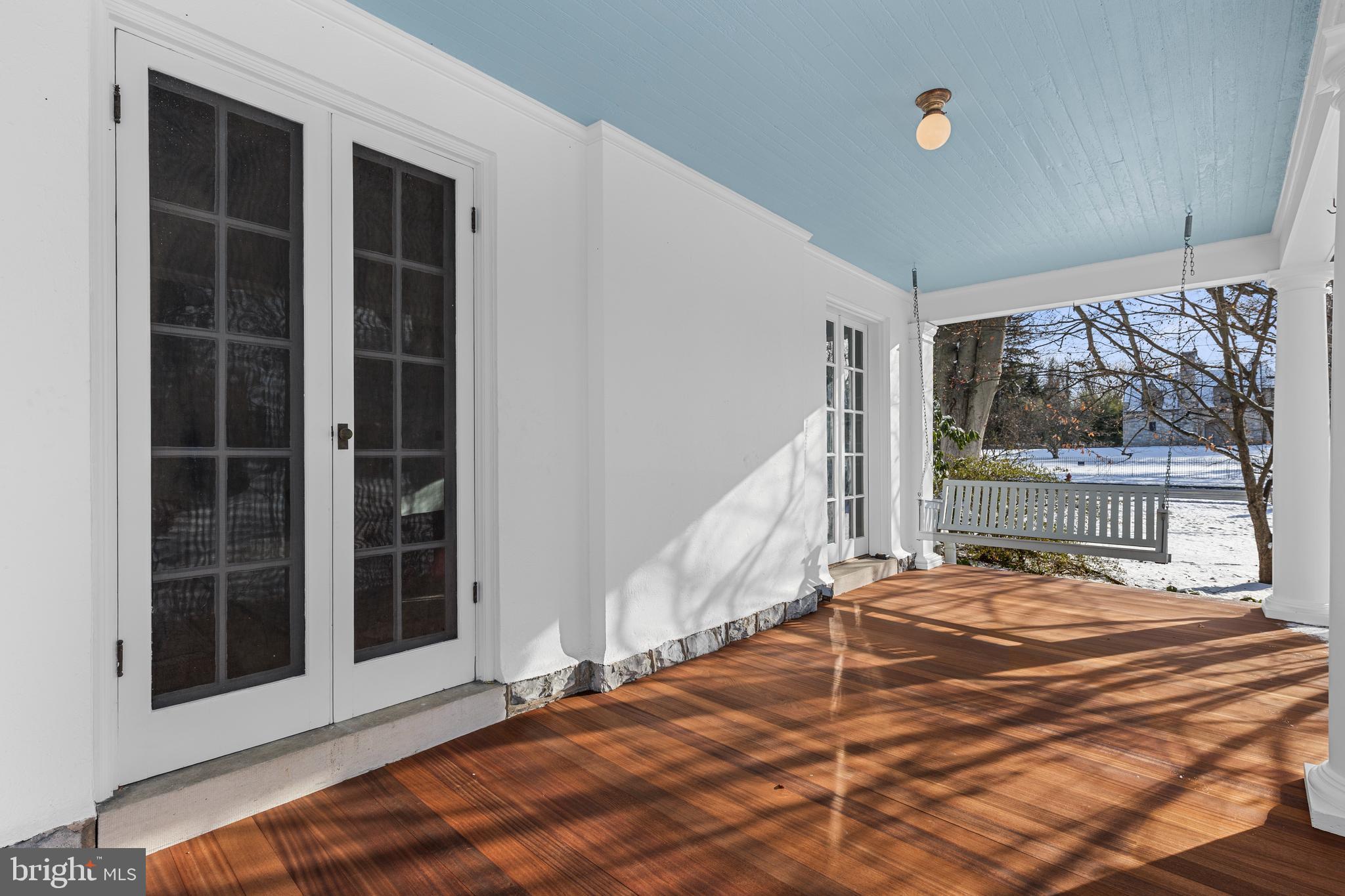 SCHOOL LANE HILLS - Residential