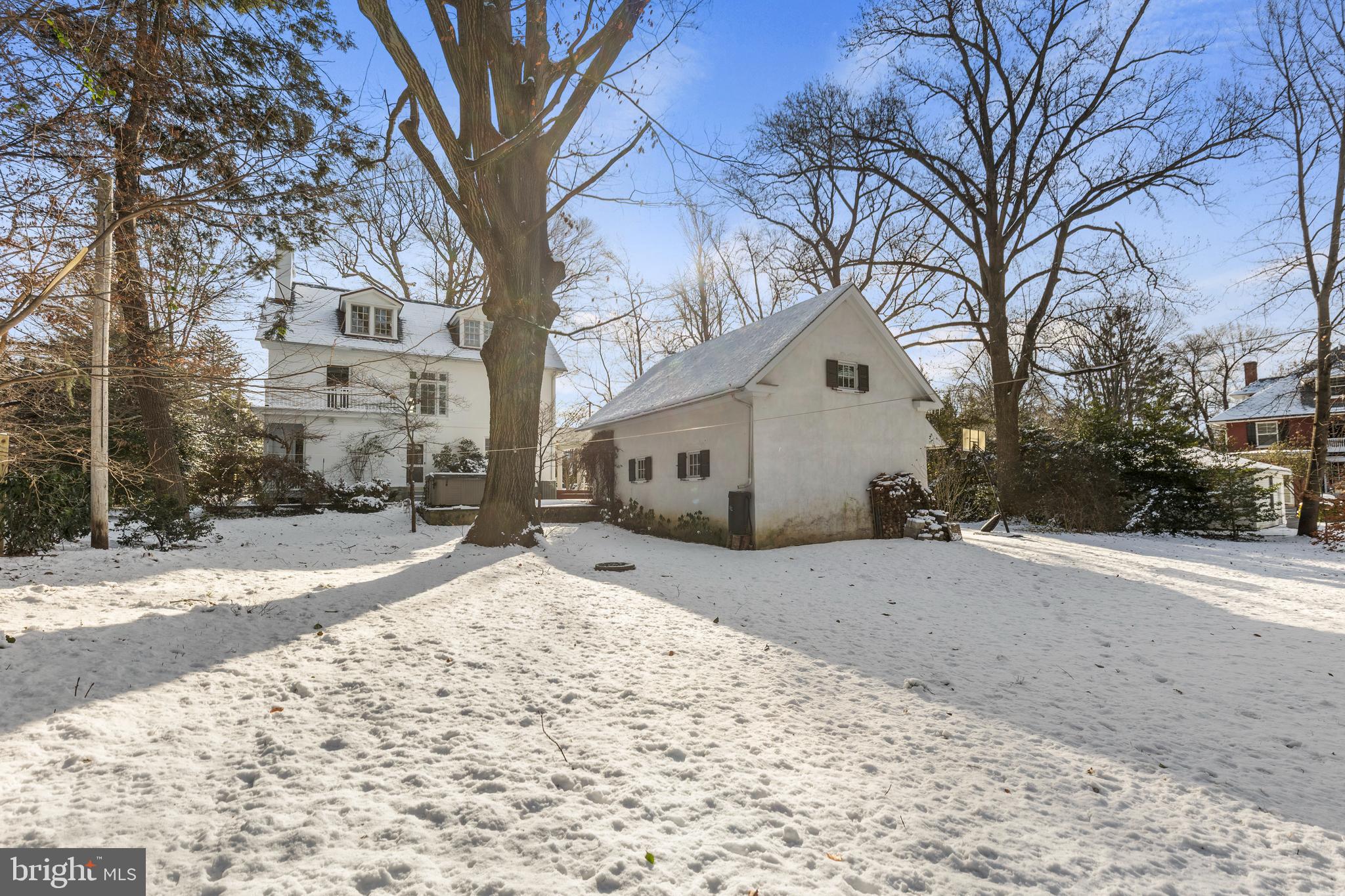 SCHOOL LANE HILLS - Residential