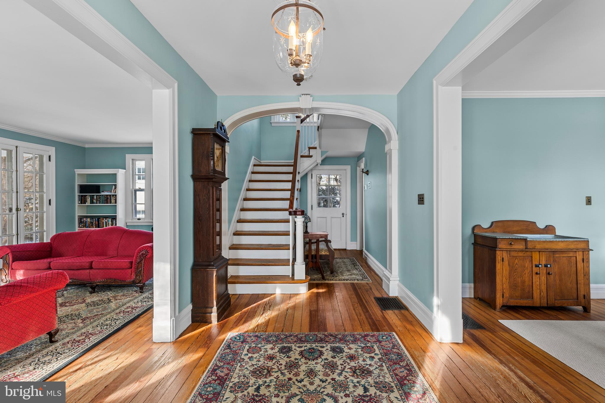 SCHOOL LANE HILLS - Residential