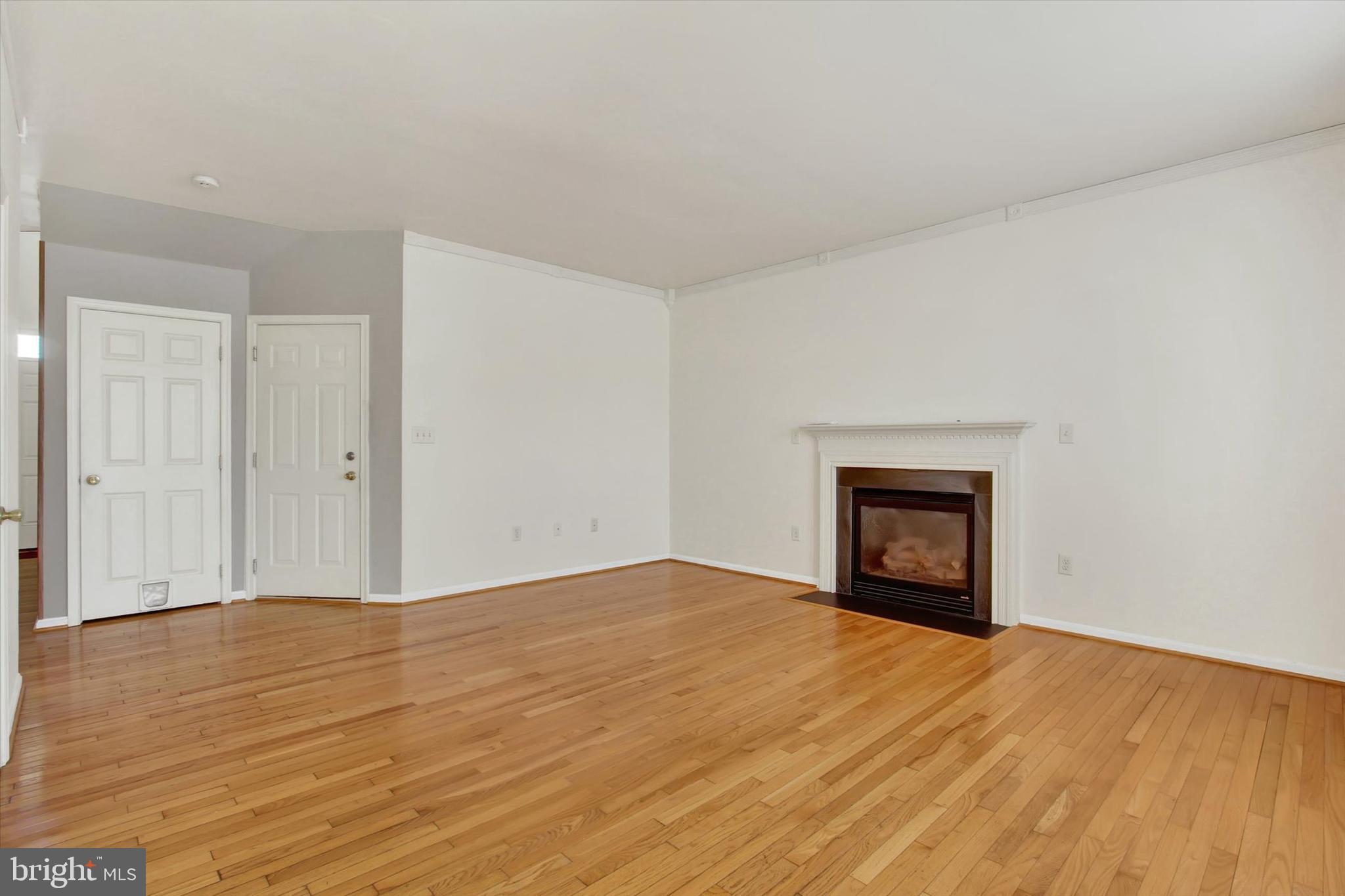 ROSELAWN - Residential