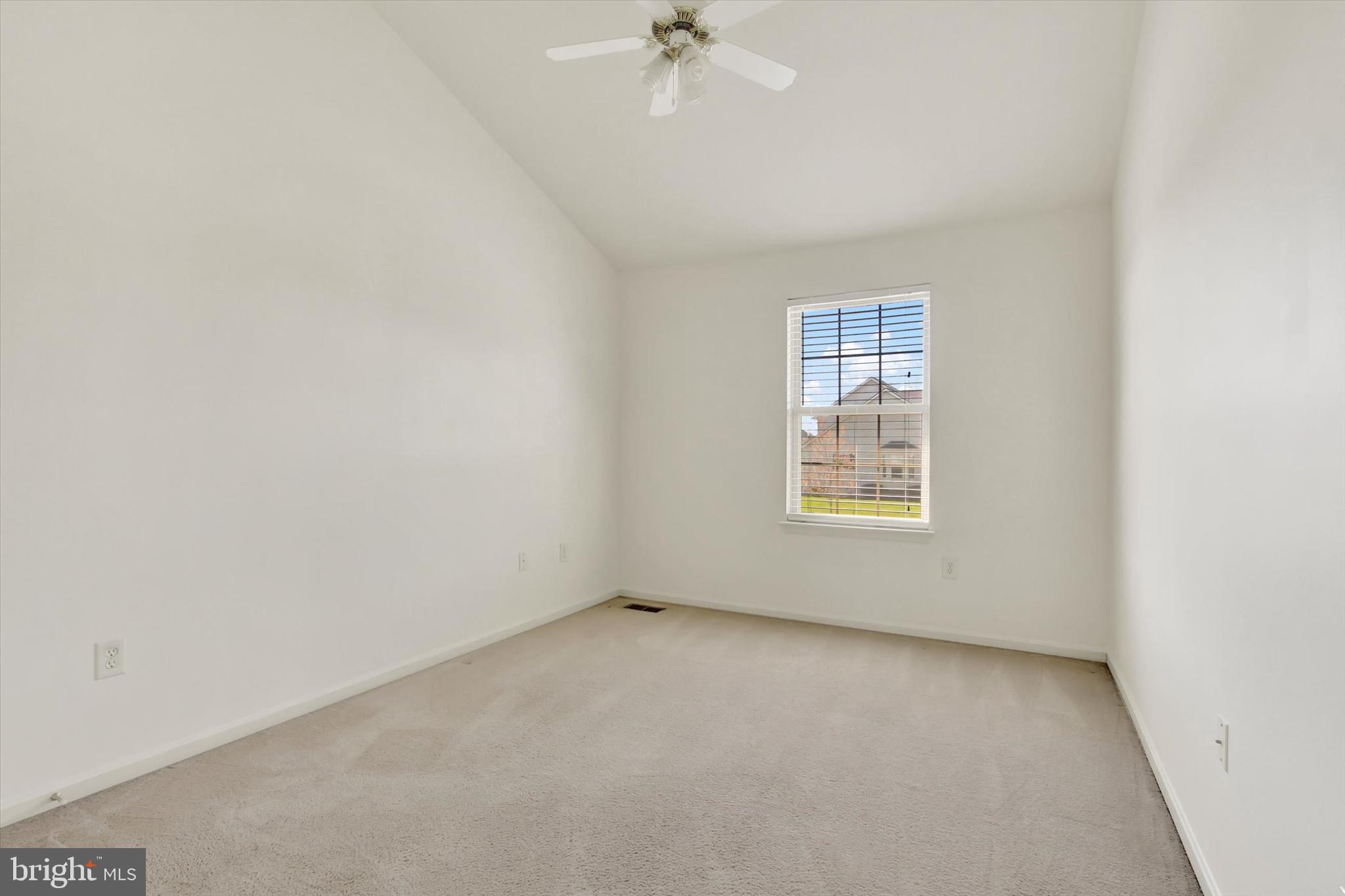 ROSELAWN - Residential