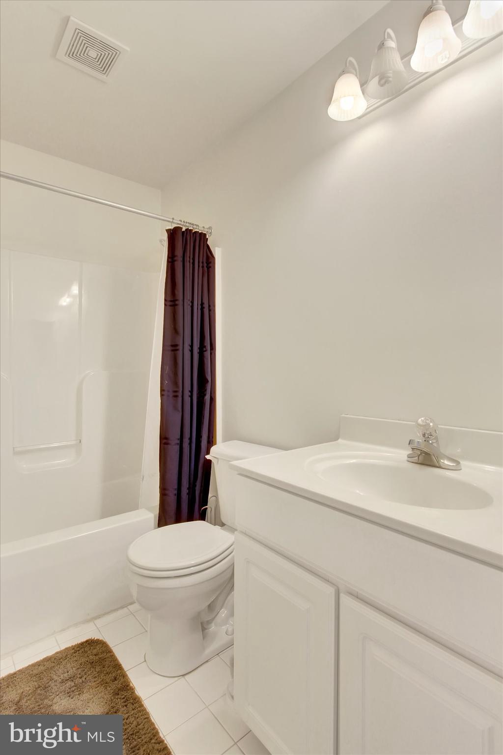 ROSELAWN - Residential