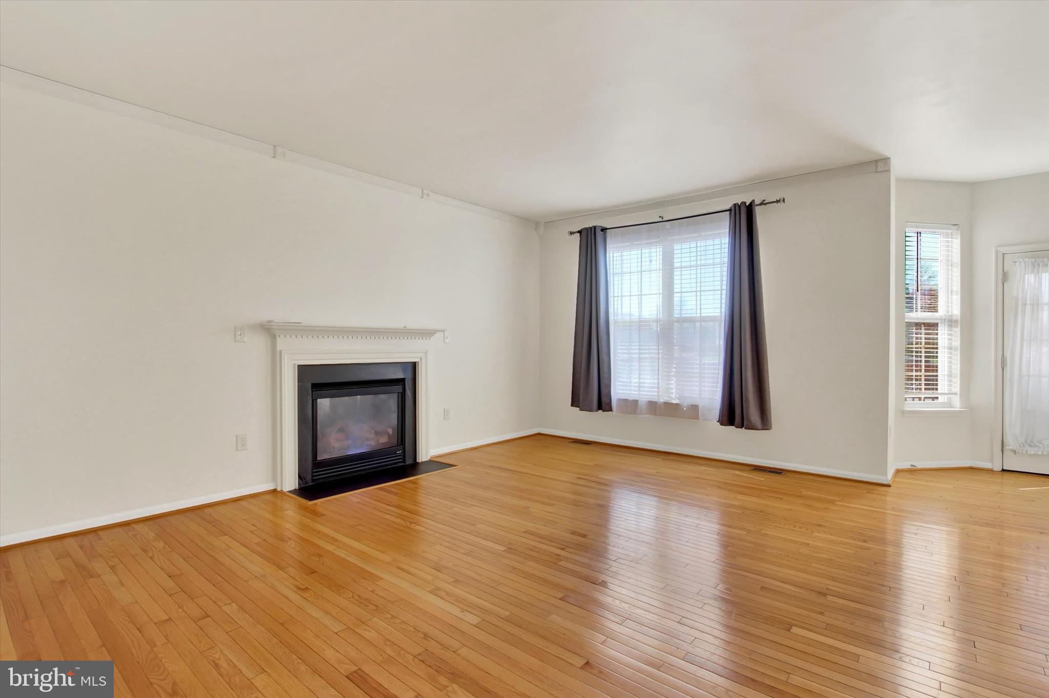 ROSELAWN - Residential