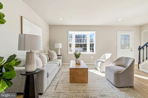 8714 JEREMY COURT CLINTON MD 20735