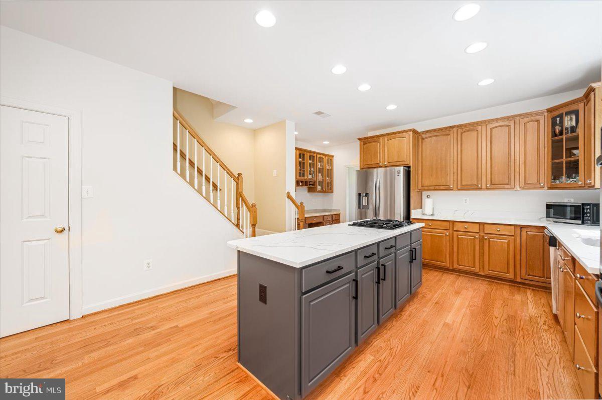 BRIARCLIFF MANOR - Residential