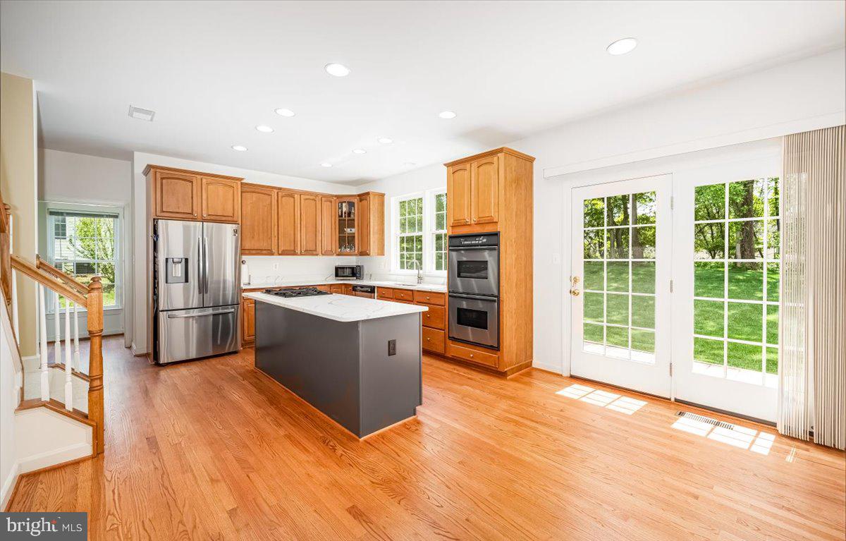 BRIARCLIFF MANOR - Residential