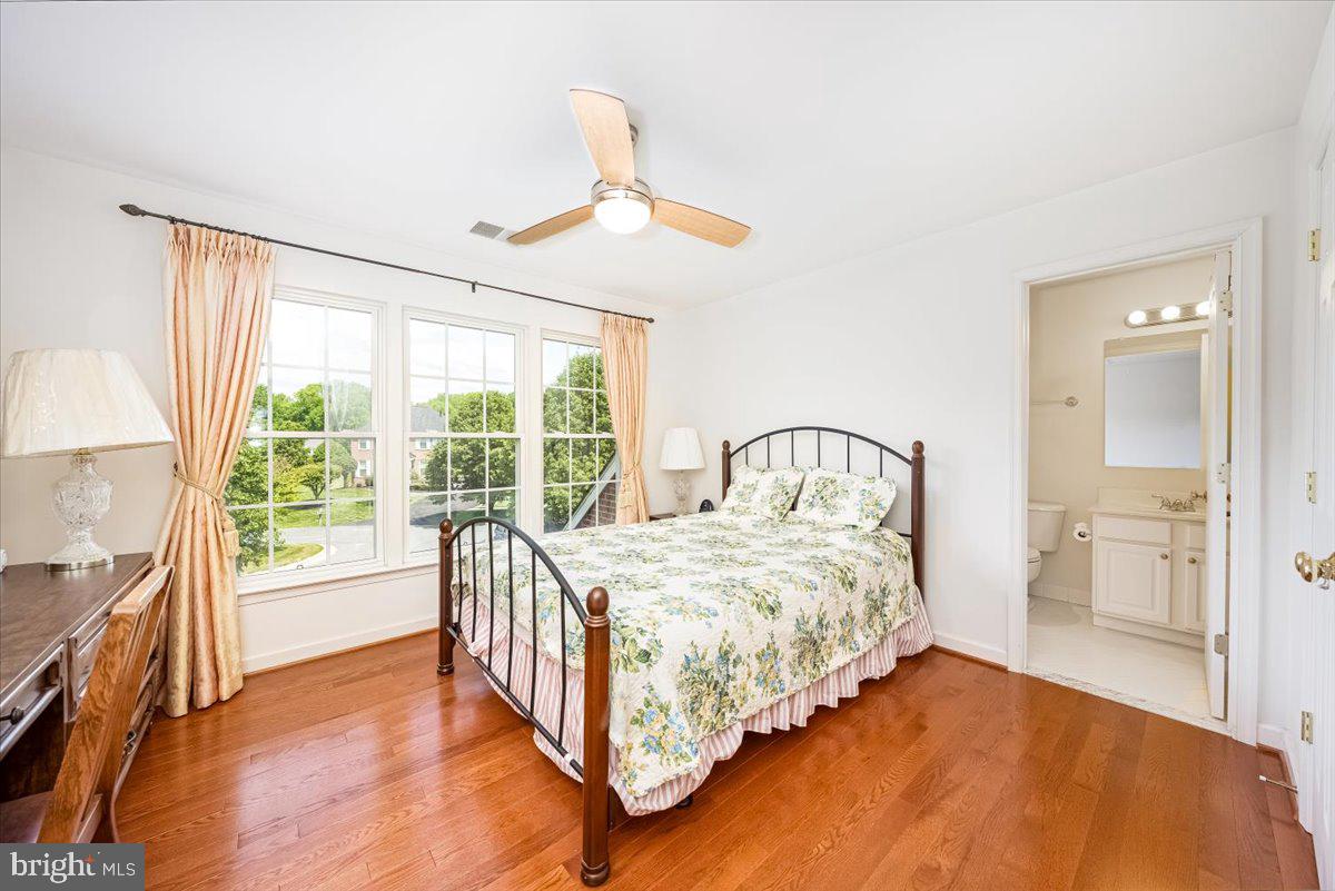 BRIARCLIFF MANOR - Residential