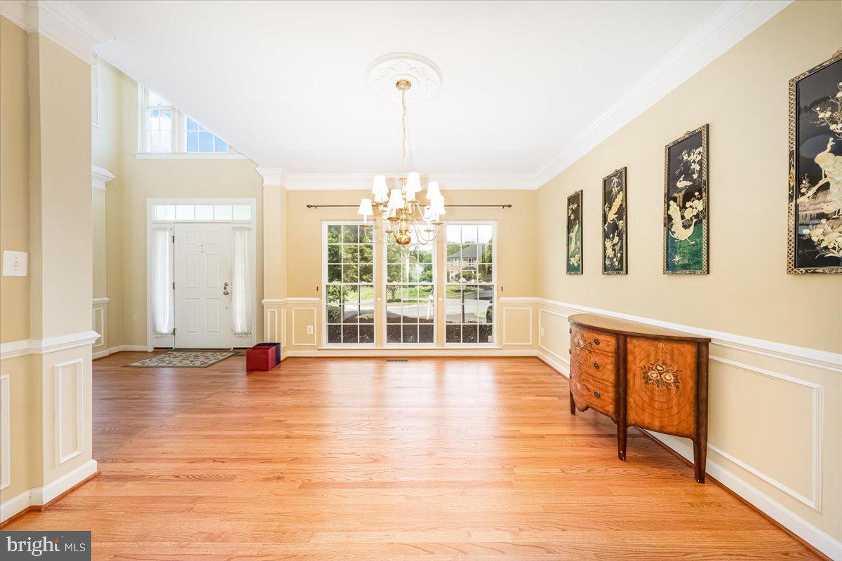 BRIARCLIFF MANOR - Residential