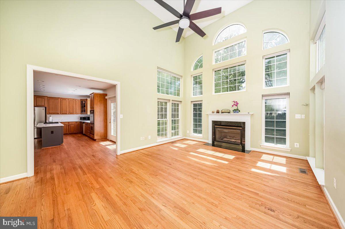 BRIARCLIFF MANOR - Residential