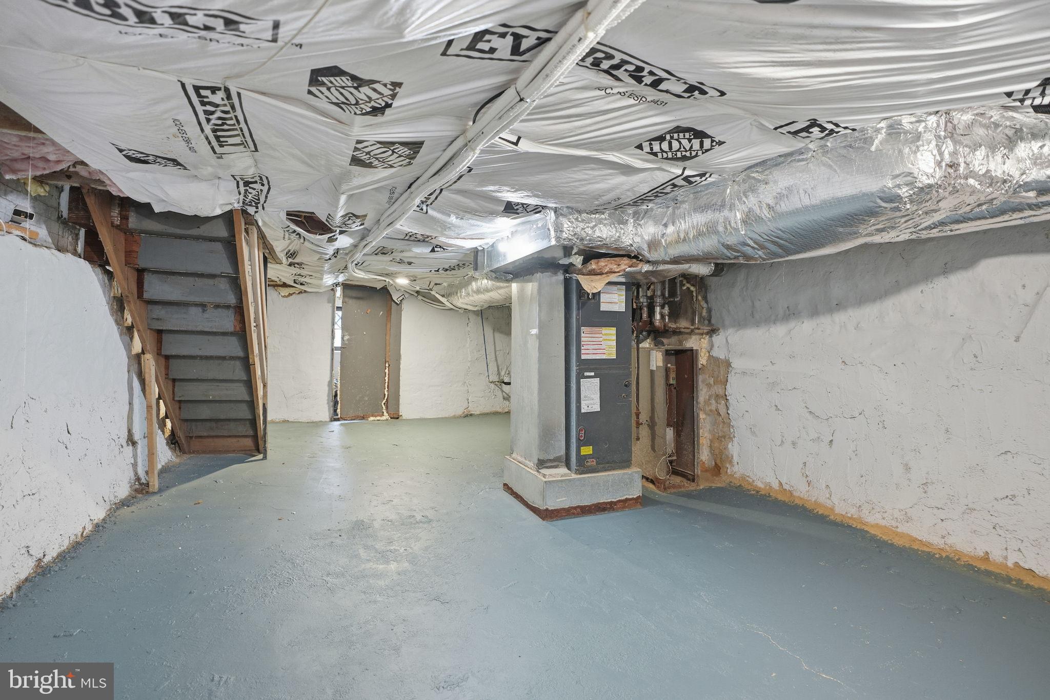 WEST OAK LANE - Residential