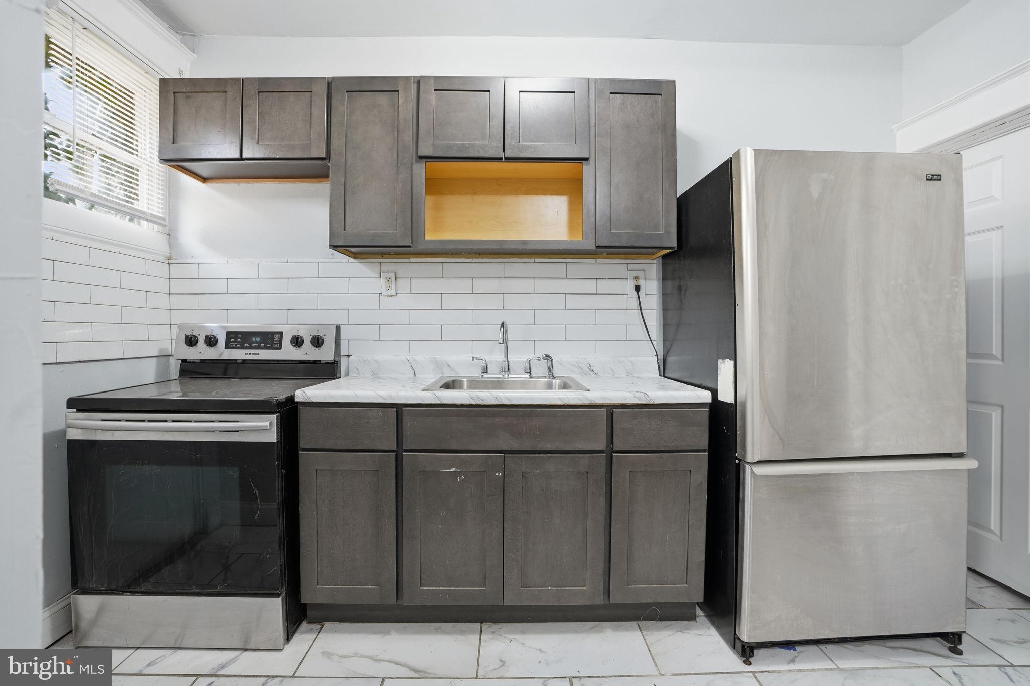 WEST OAK LANE - Residential