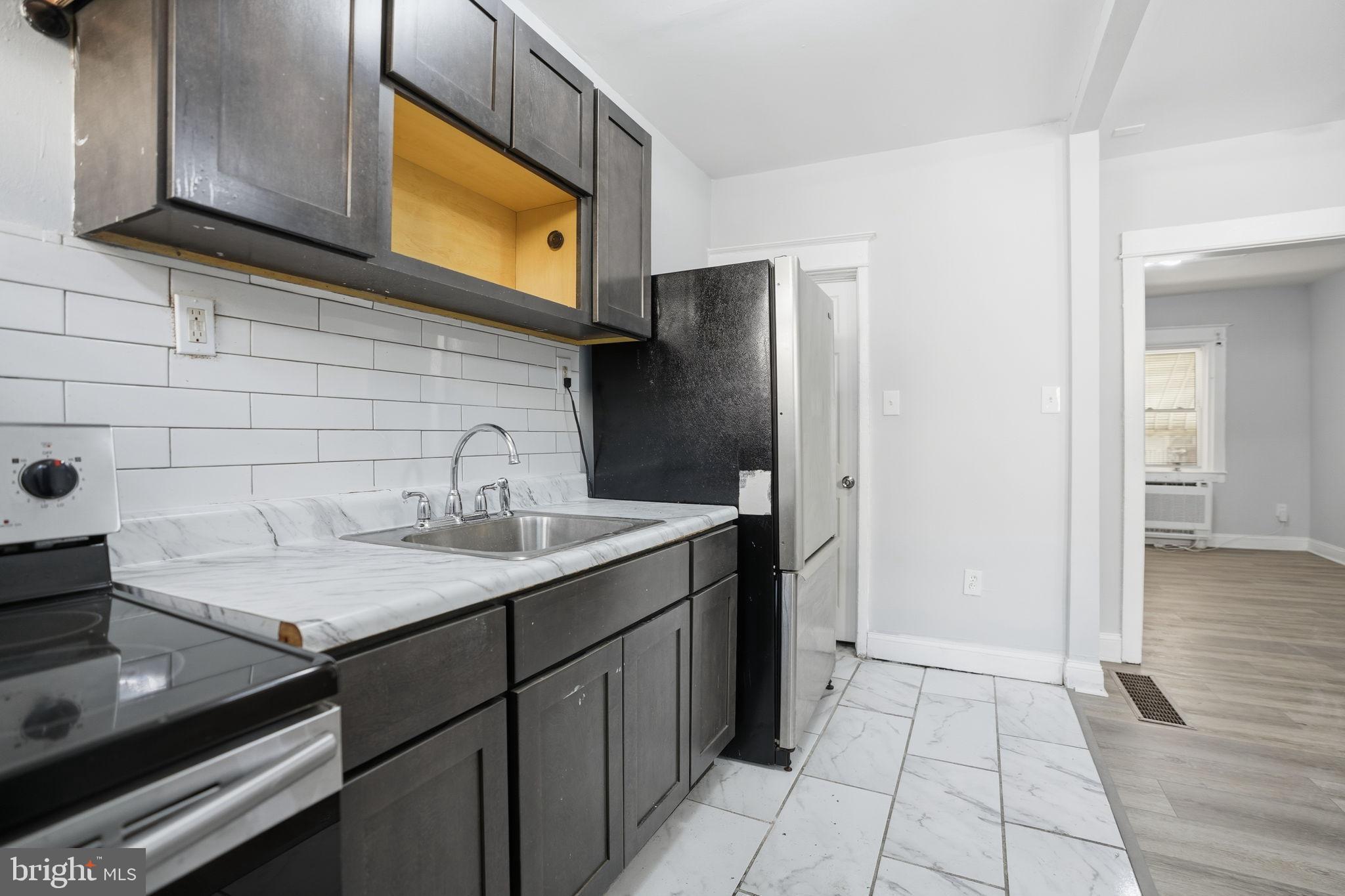 WEST OAK LANE - Residential