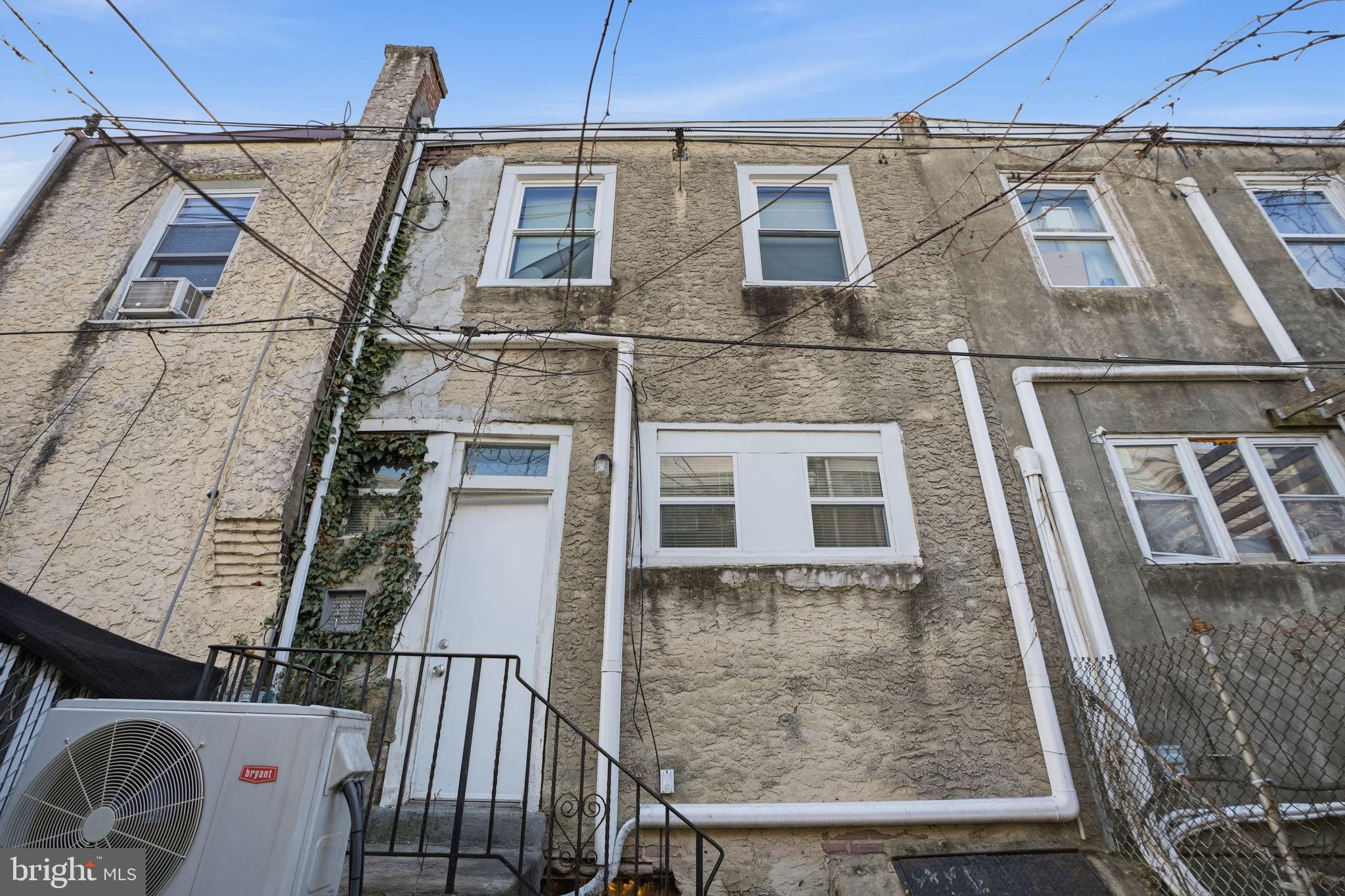 WEST OAK LANE - Residential