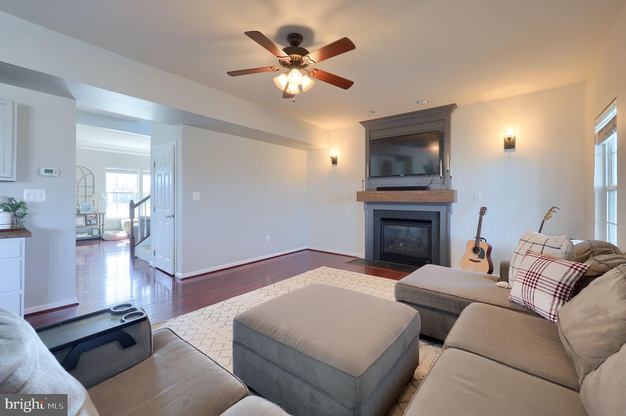 LOGANS RESERVE - Residential