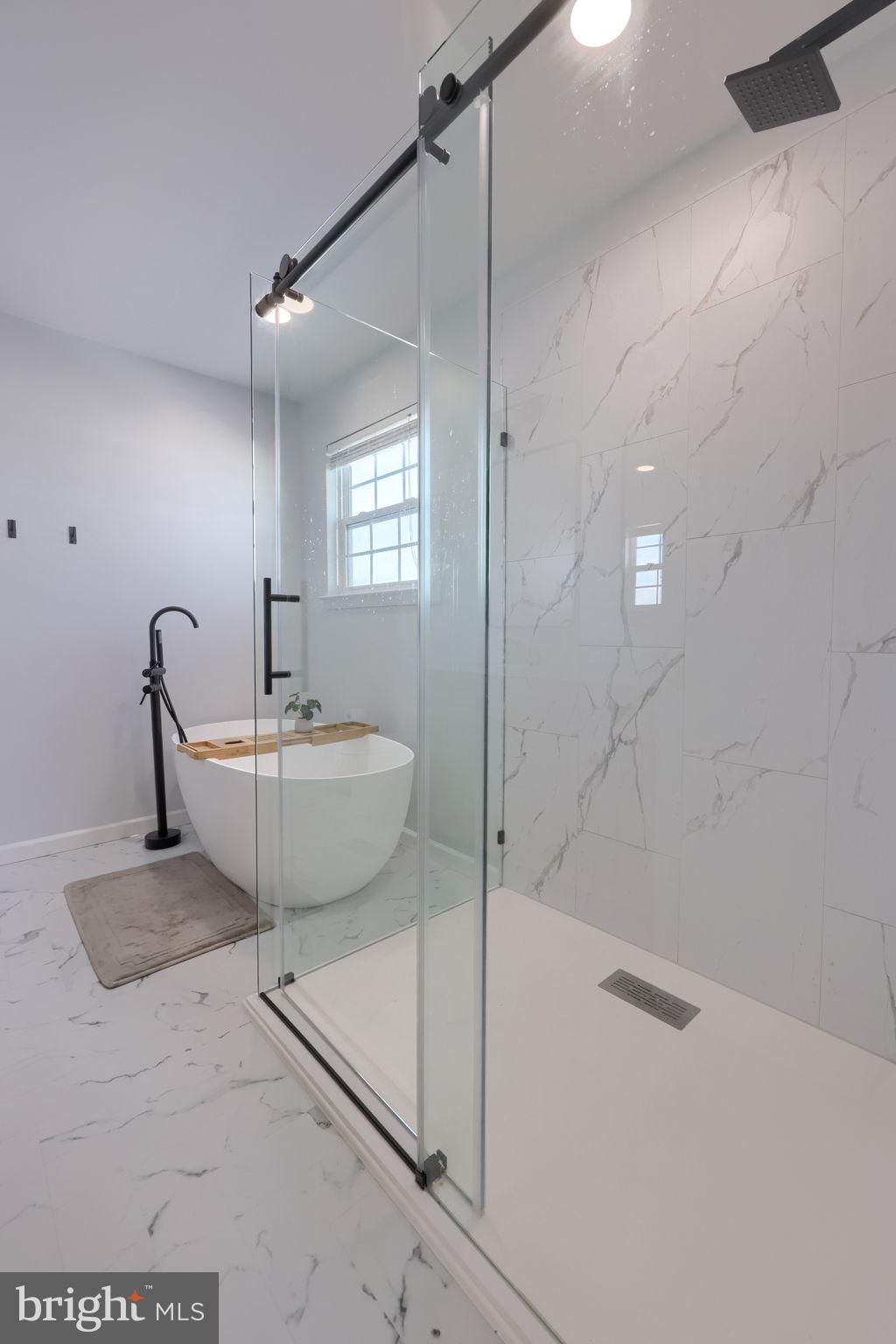 LOGANS RESERVE - Residential