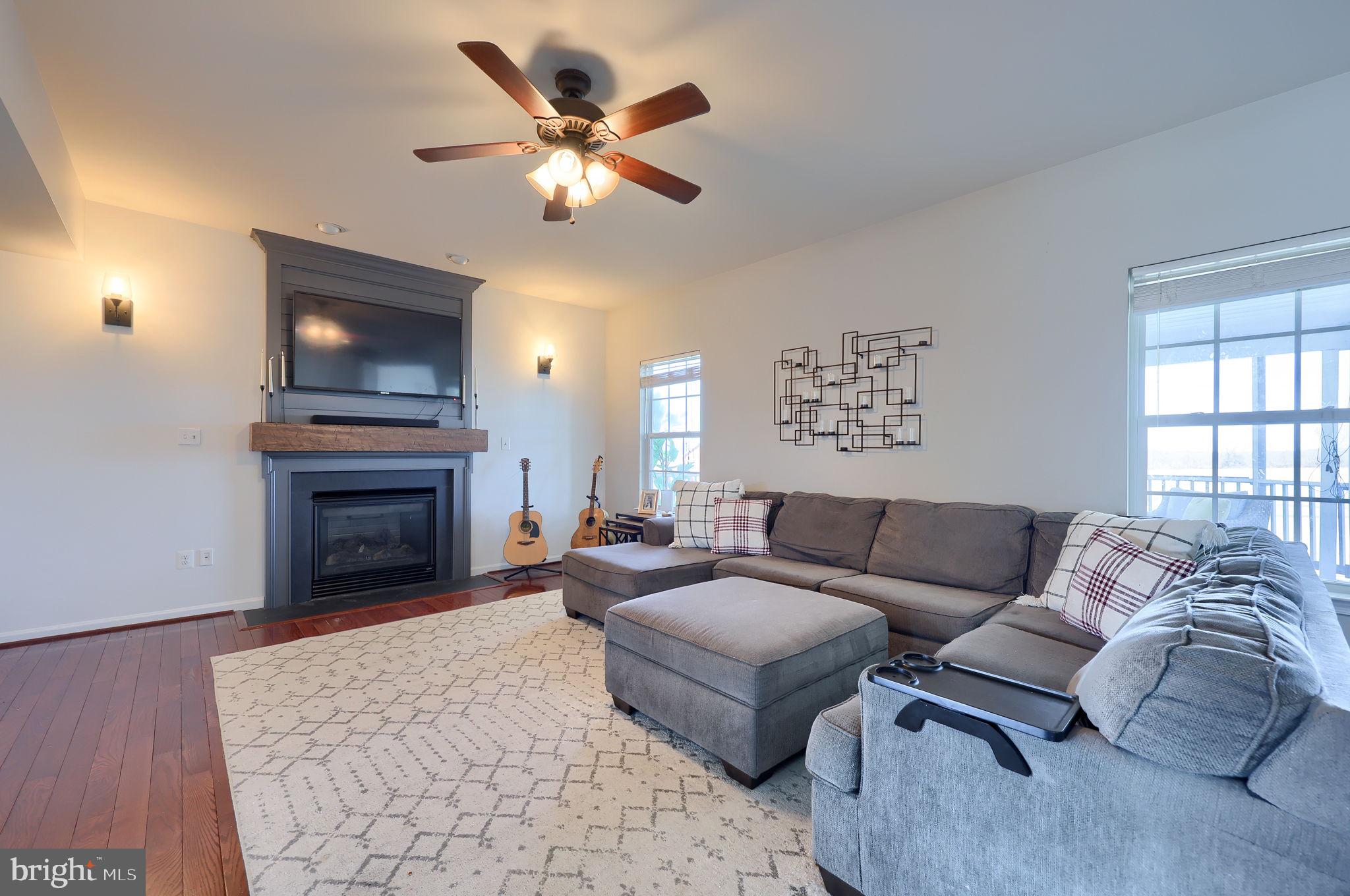 LOGANS RESERVE - Residential